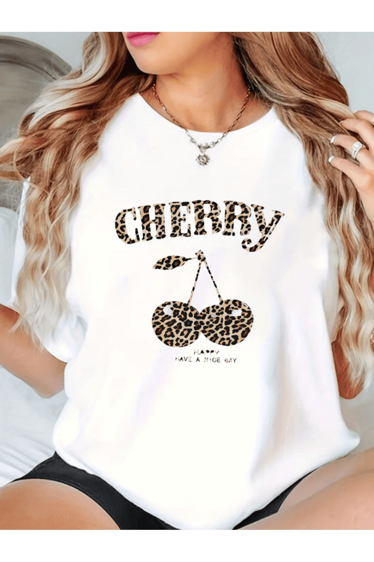 Cherry Yazılı Leopar Baskılı Premium Oversize T-shirt
