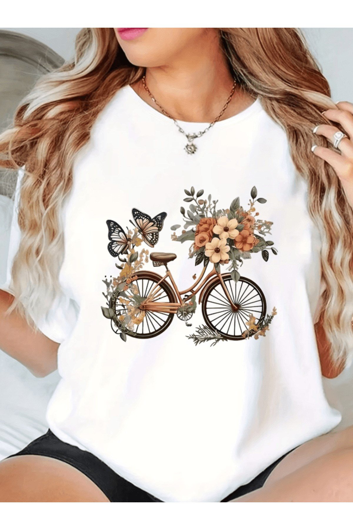 Çiçek Ve Kelebek Detaylı Bisiklet Baskılı Premium Oversize T-shirt