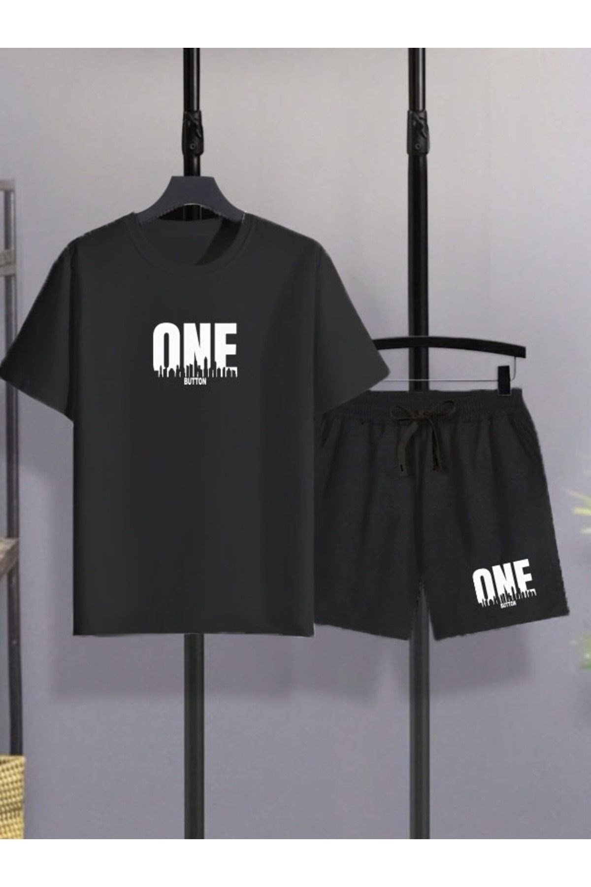 Detaylı Unisex Siyah Oversize Yaka T-shirt Ve Siyah Şort Seti, Yaza Özel Seri.