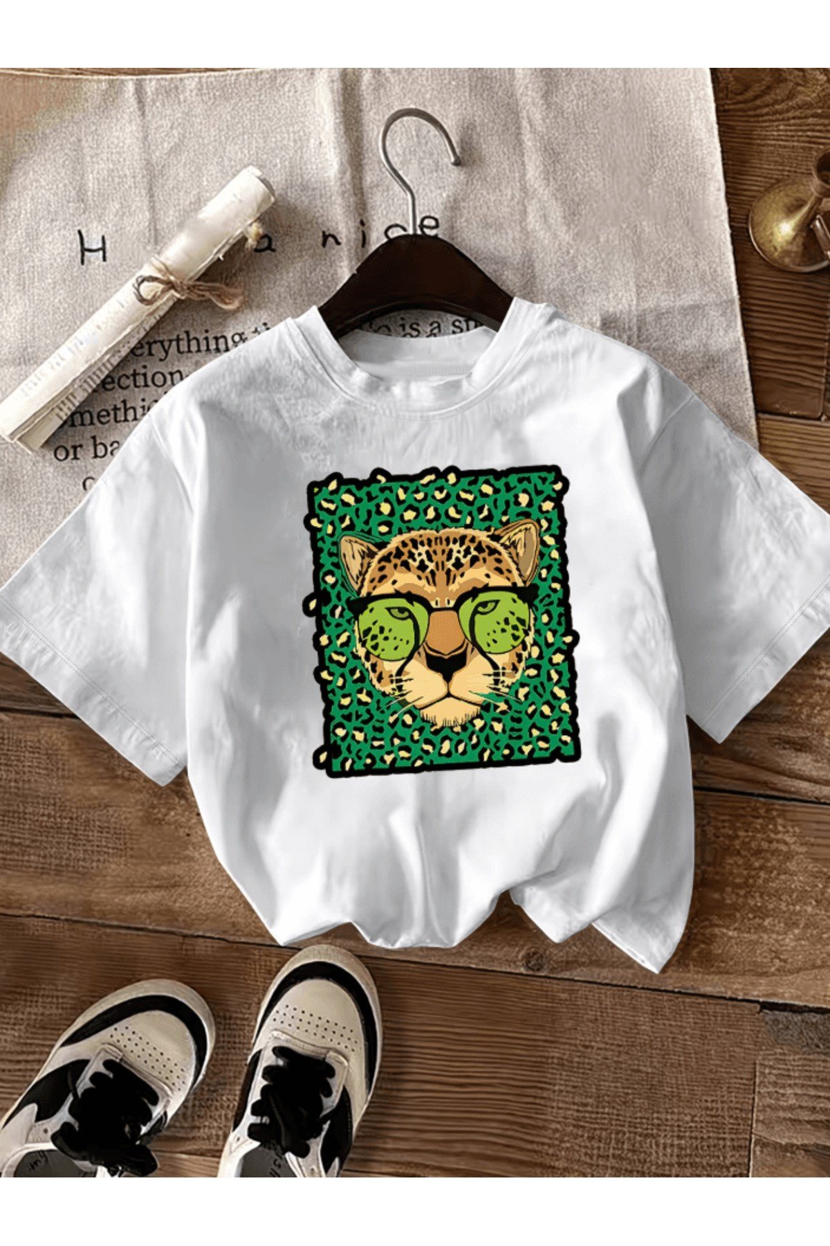 Leopar Gözlük Takan Yeşil Tema Baskılı Premium Oversize T-shirt