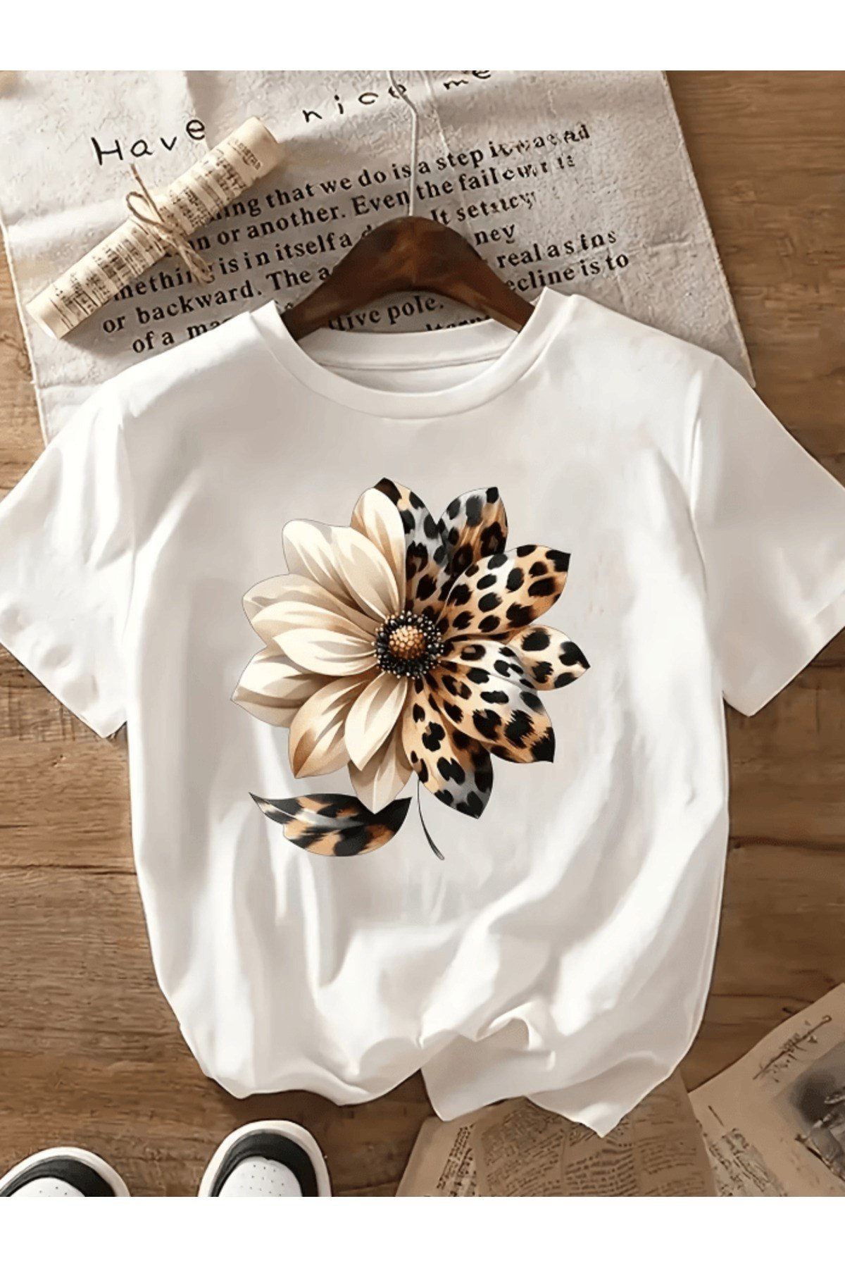 Leopar Ve Çiçek Baskılı Premium Oversize T-shirt
