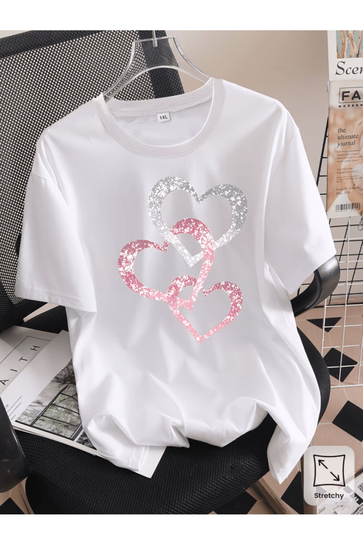 Parlak Kalp İç İçe Geçme Baskılı Premium Oversize T-shirt