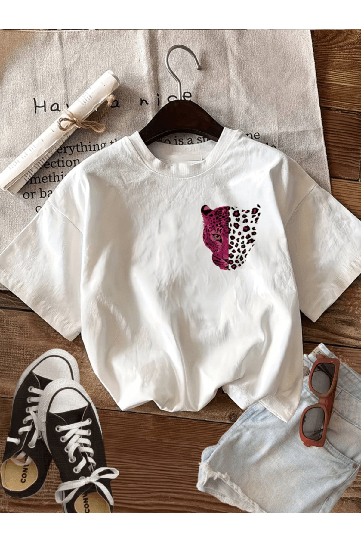 Pembe Leopar Desenli Kaplan Baskılı Premium Oversize T-shirt