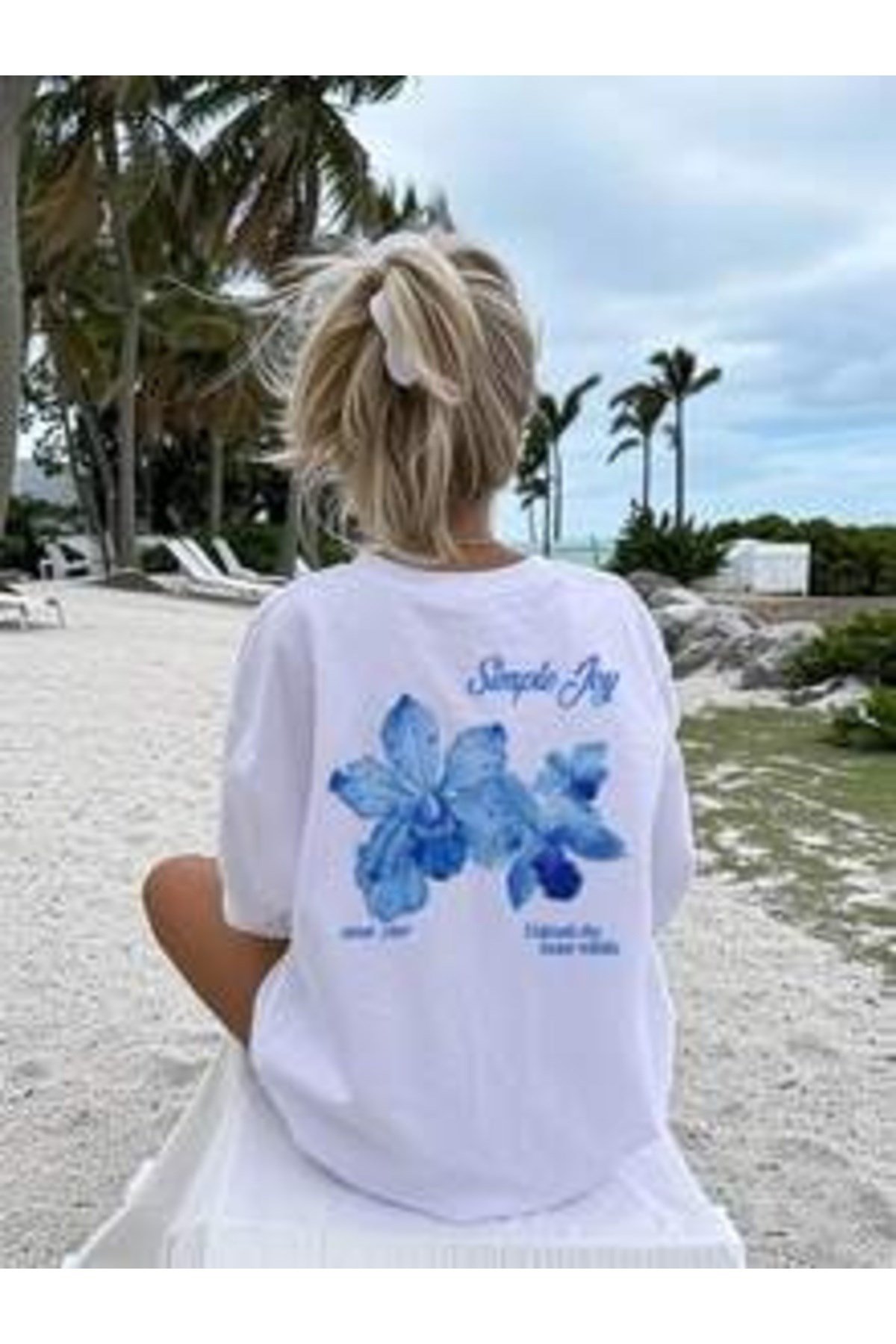 Simple Joy Mavi Detay Baskılı Premium Oversize T-shirt