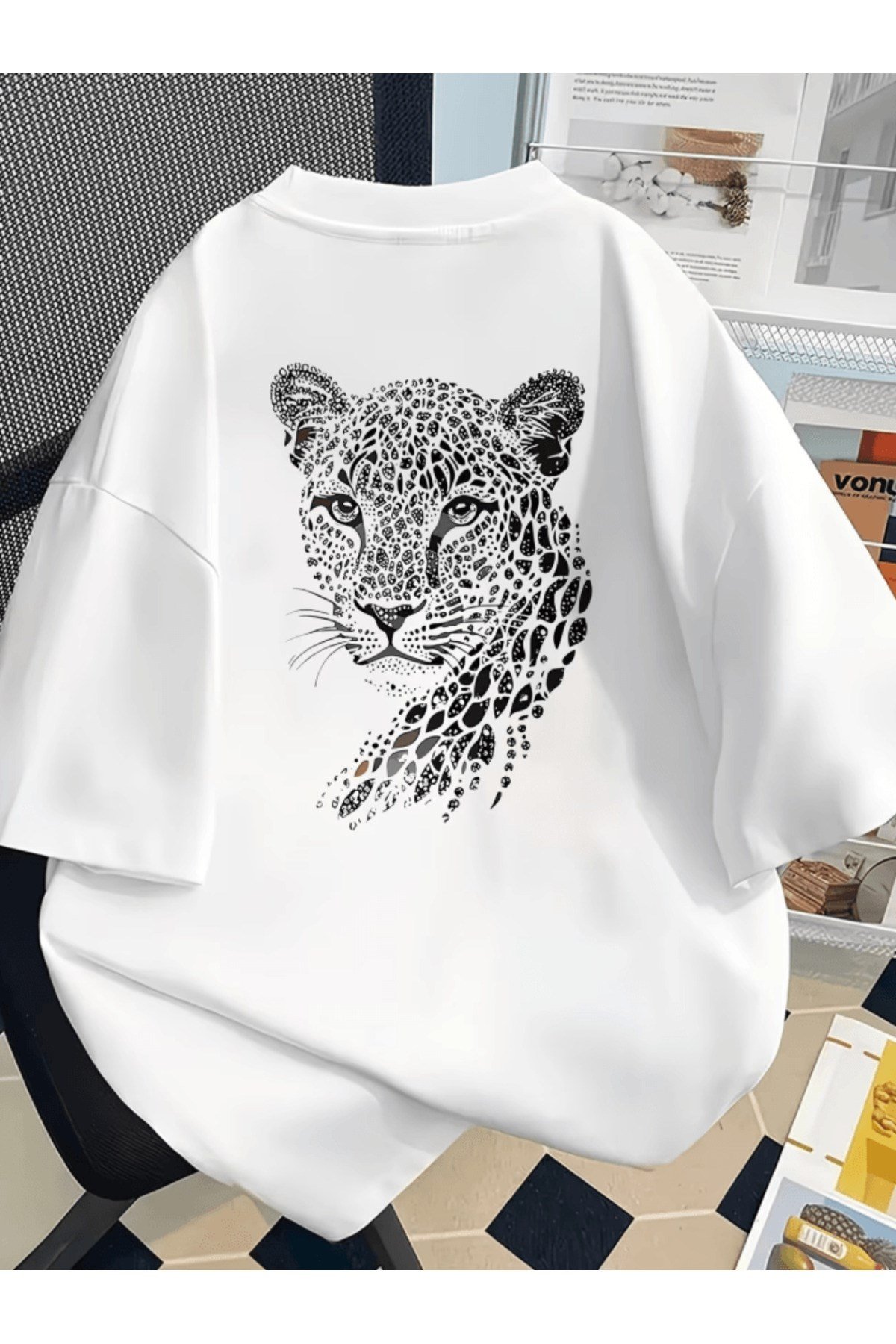 Siyah Desen Kaplan Sırt Baskılı Premium Oversize T-shirt