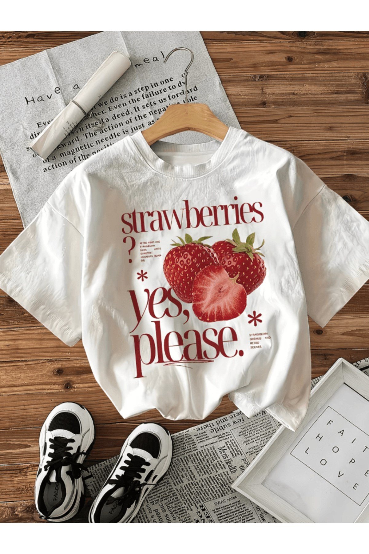 Strawberries Baskılı Premium Oversize T-shirt