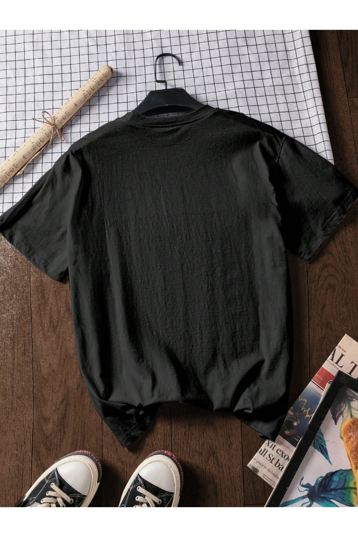 Unisex Kırmızı Puantiyeli Kurdele Baskılı Basic Bisiklet Yaka Regular T-shirt %100 Pamuk