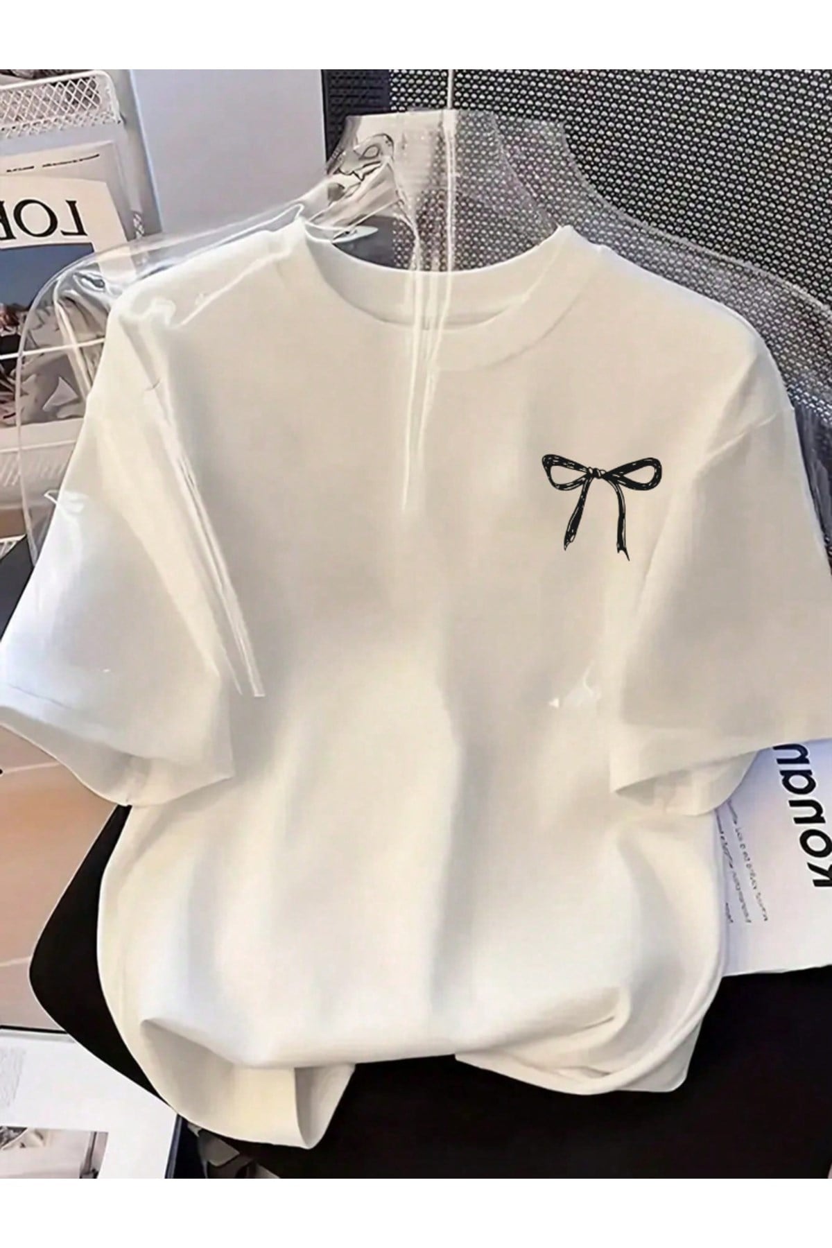 Unisex Mini Kurdele Detaylı Basic Bisiklet Yaka Regular T-shirt %100 Pamuk