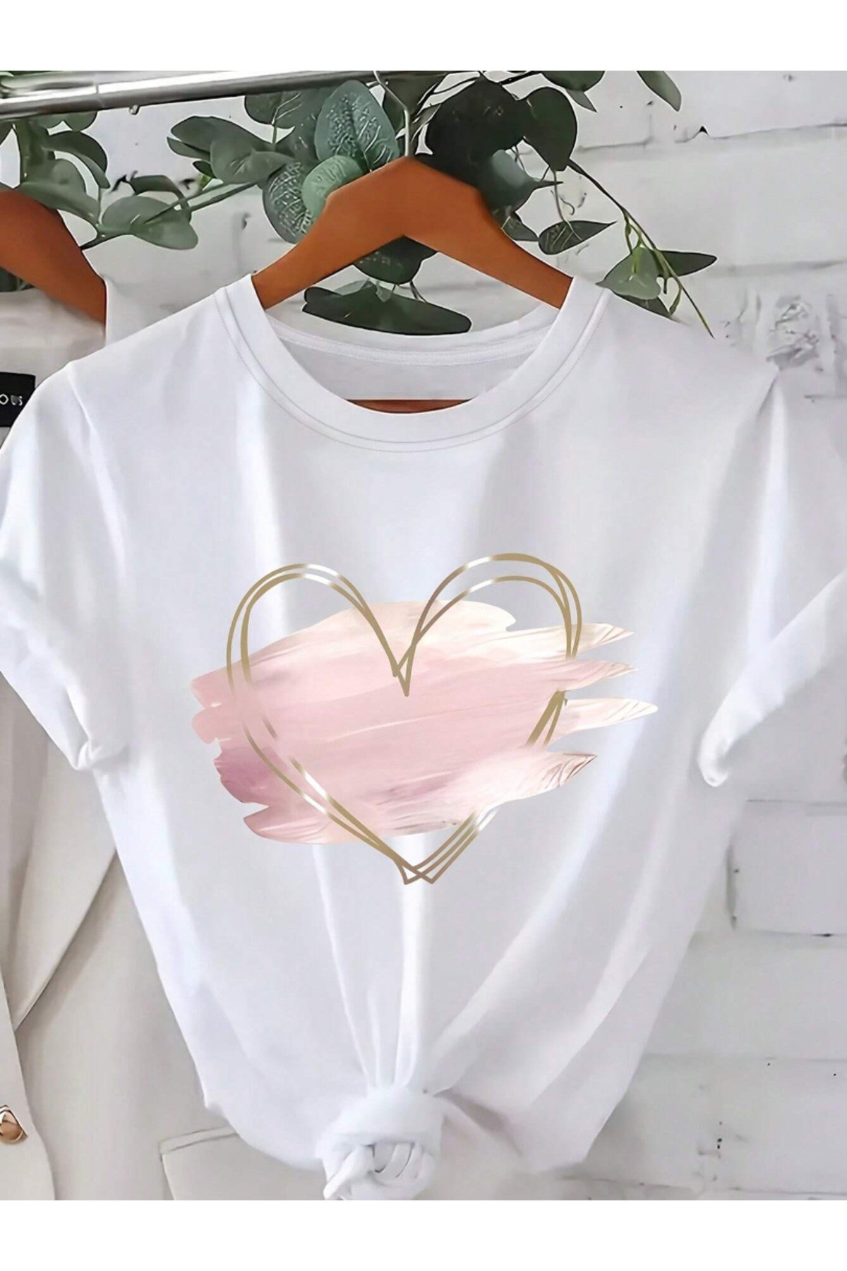 Unisex Pembe Kalp Baskılı Basic Bisiklet Yaka Regular T-shirt %100 Pamuk