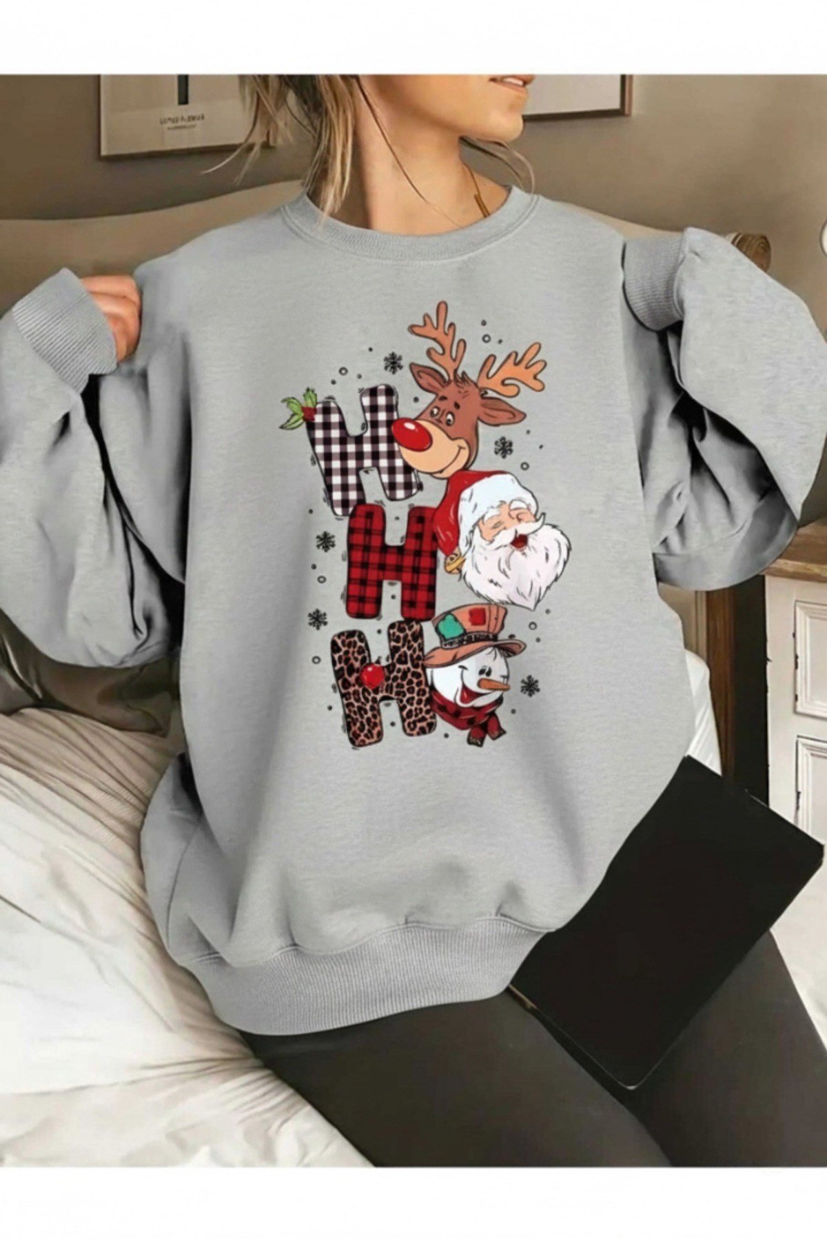 Unisex Yılbaşı Ho Ho Ho Baskılı Sevimli Geyik Santa Kardan Adam Detaylı Sıfır Yaka Noel Sweatshirt