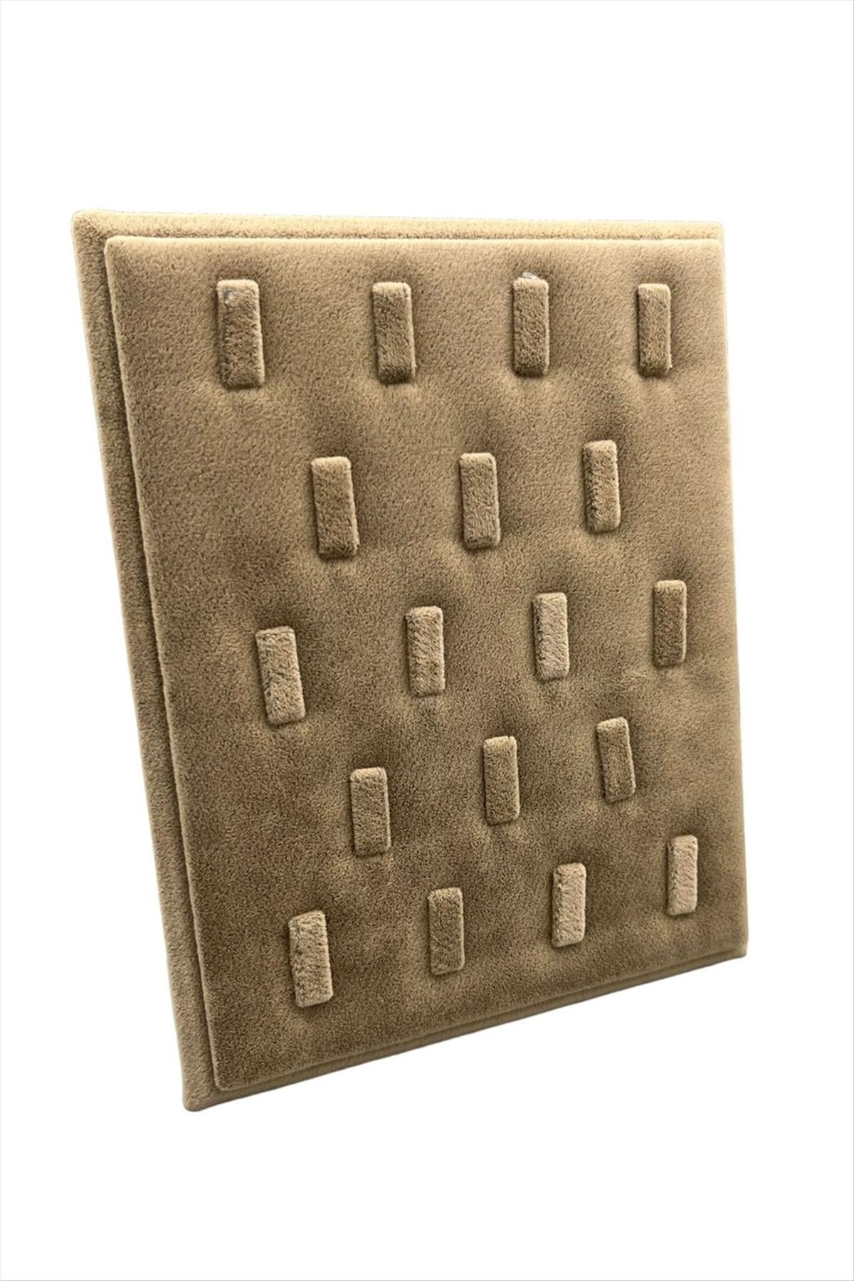 18 Tırnaklı Ayaklı Anfora Kumaş Yüzük Standı 17*20 cm