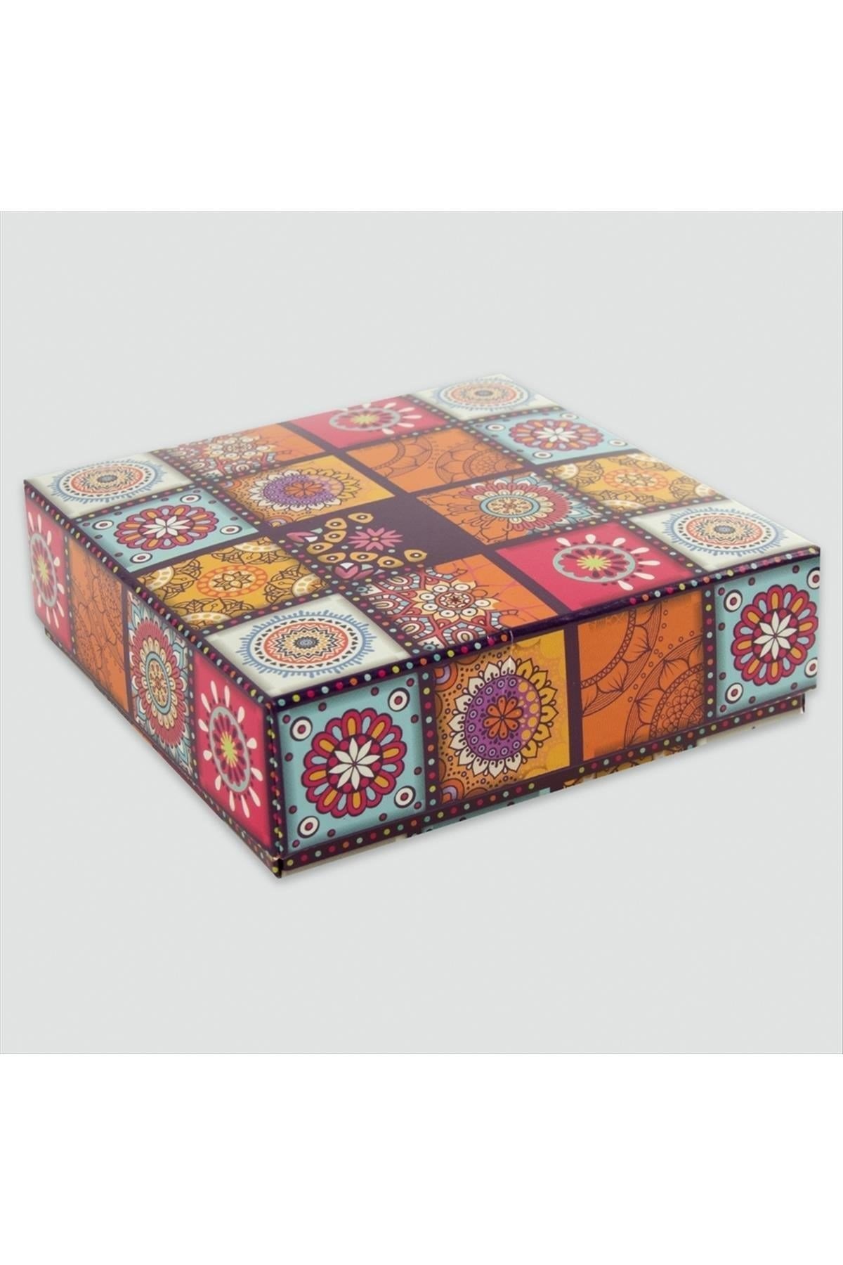 Çini Desenli Kare Set Kolye Kutusu 9*9 cm