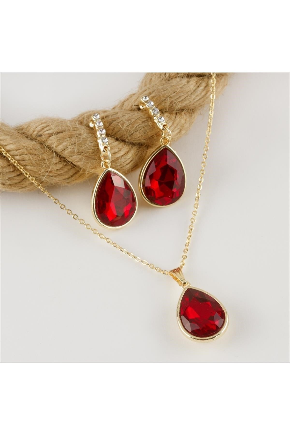 Damla Figürlü Taşlı Set Kolye 2 cm