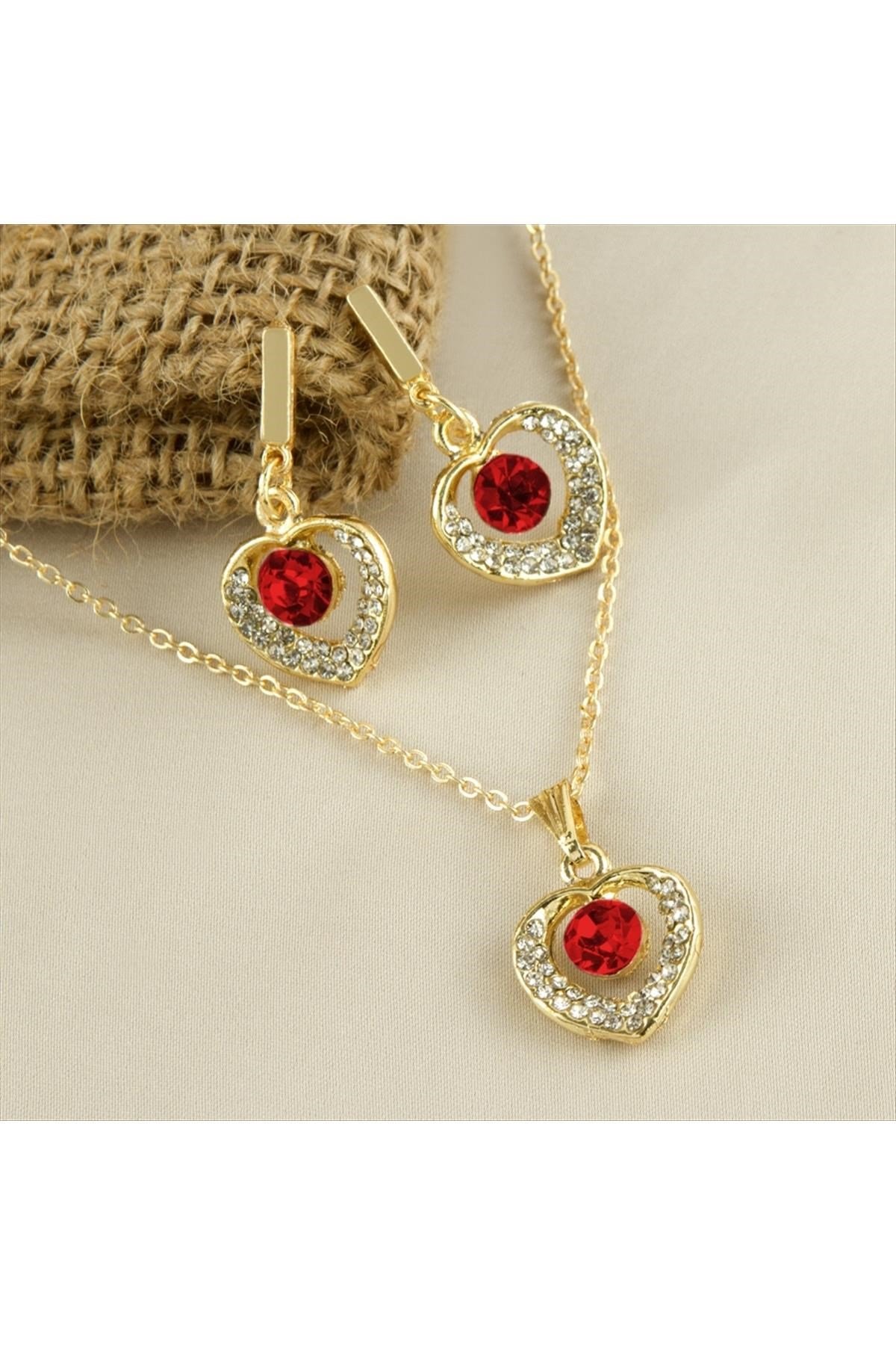 Kalp Taşlı Set Kolye