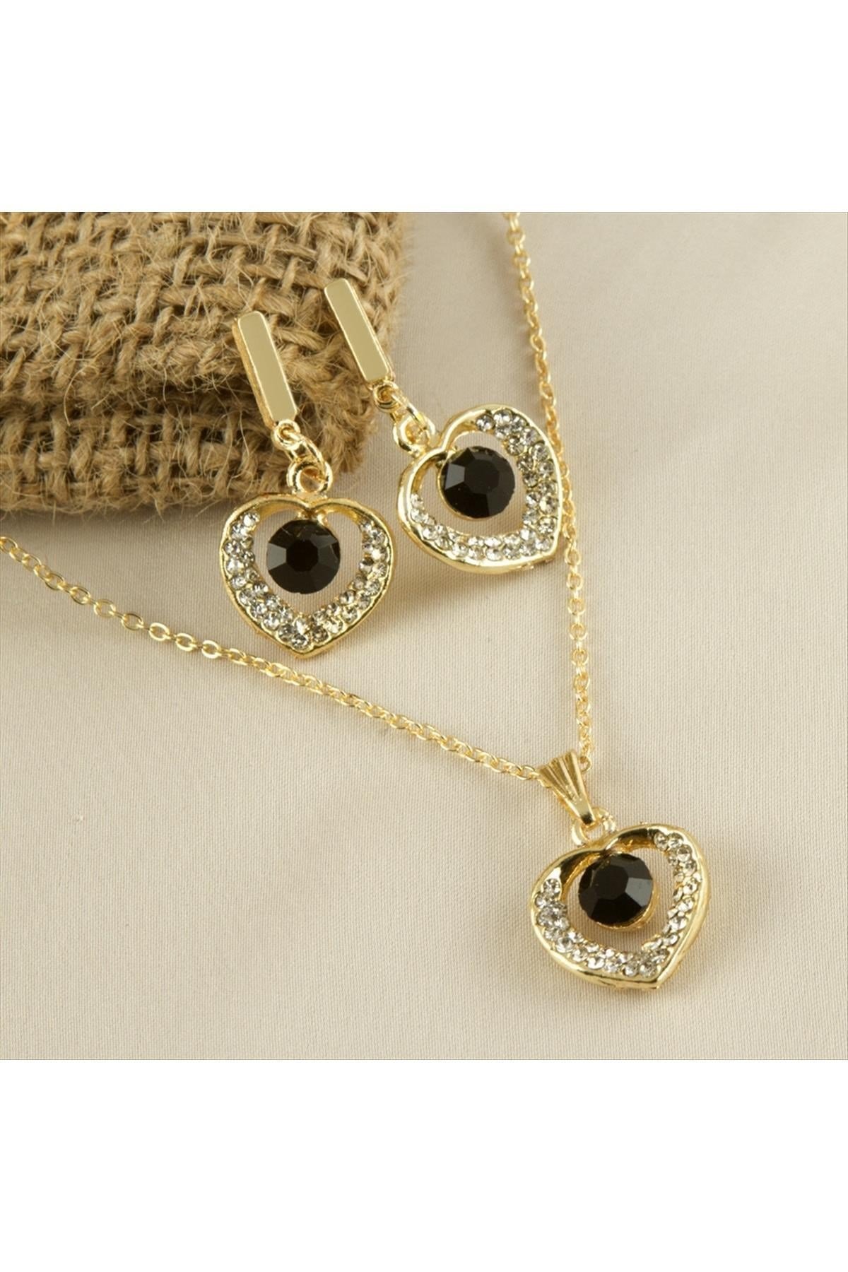 Kalp Taşlı Set Kolye