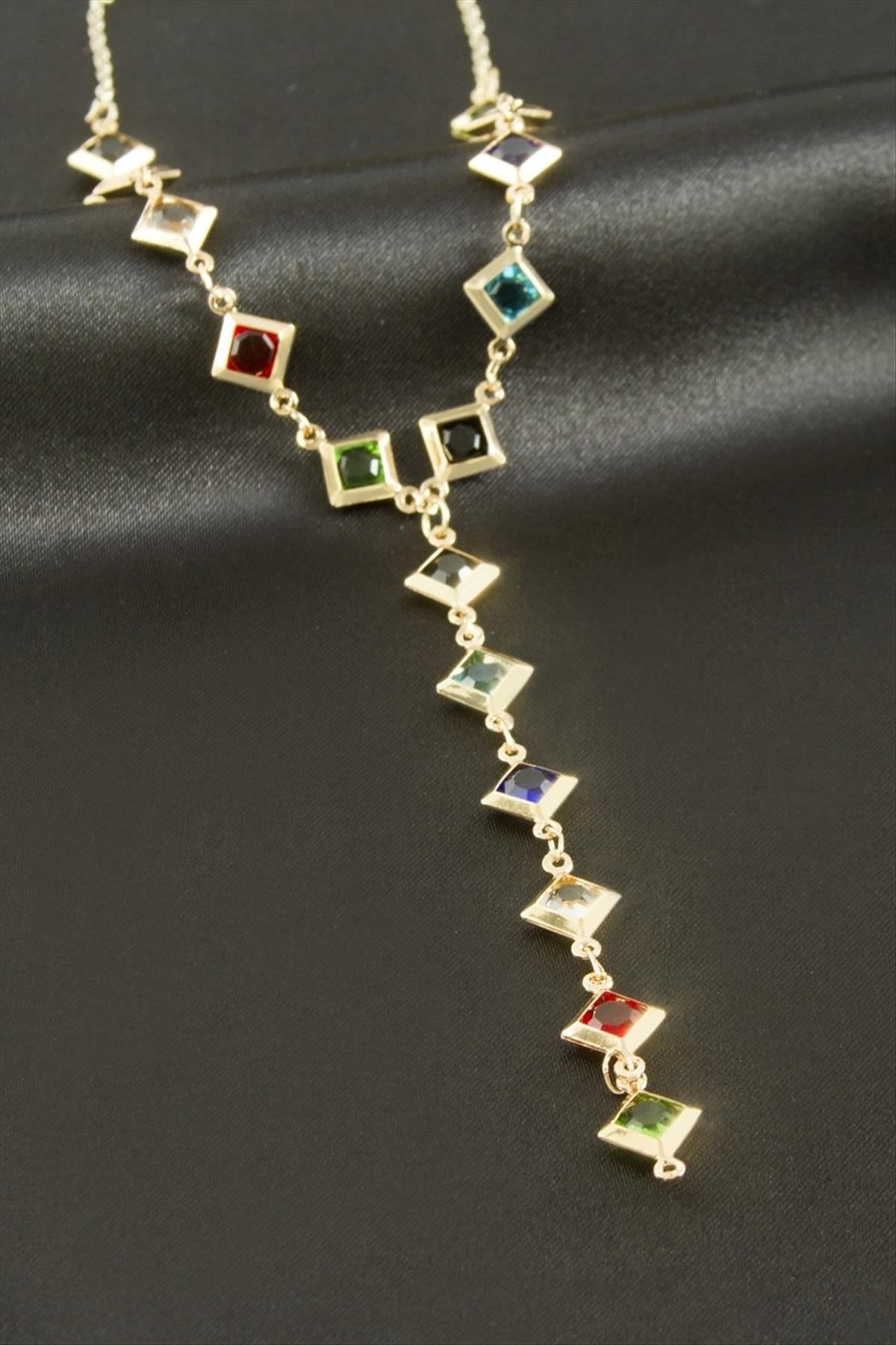 Kare Kristal Taşlı Y Kolye