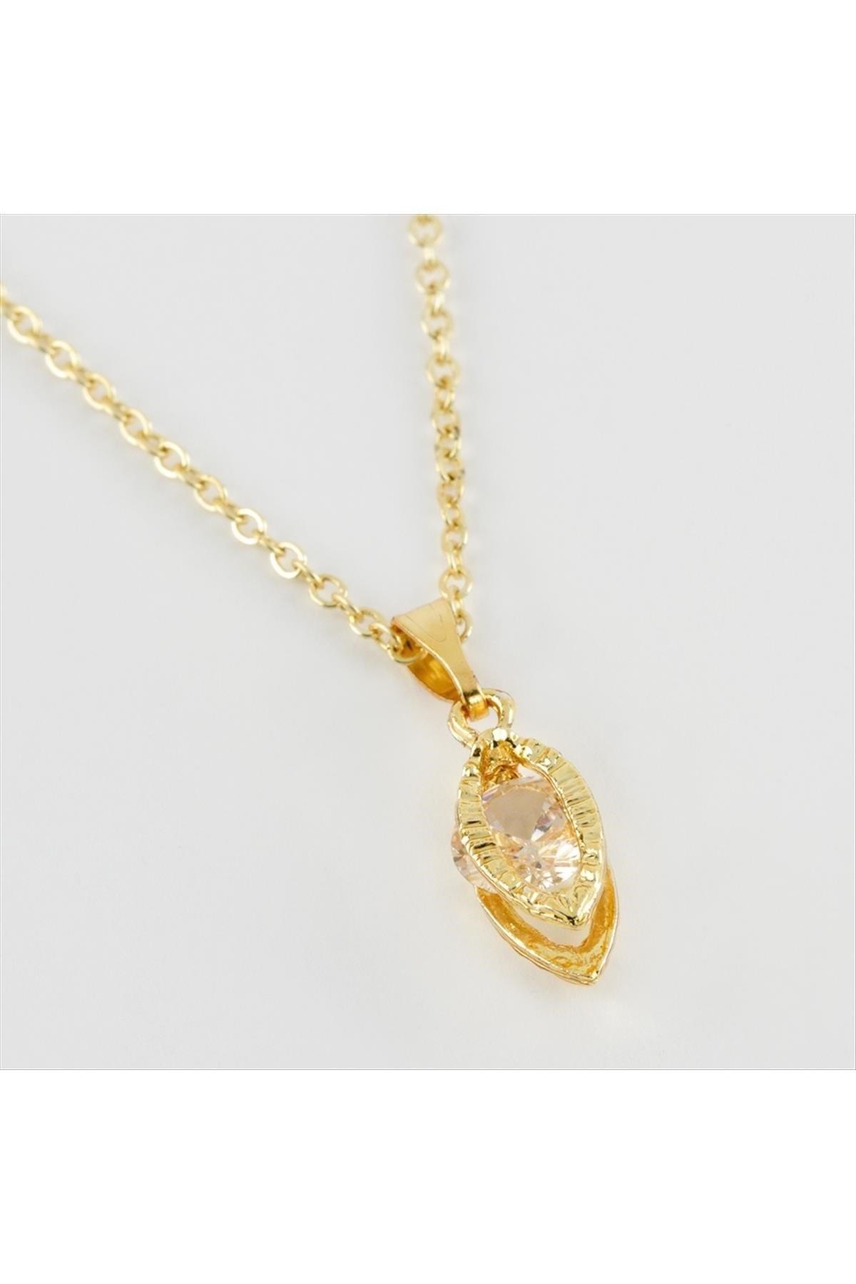 Oval Figürlü Zirkon Taşlı Kolye