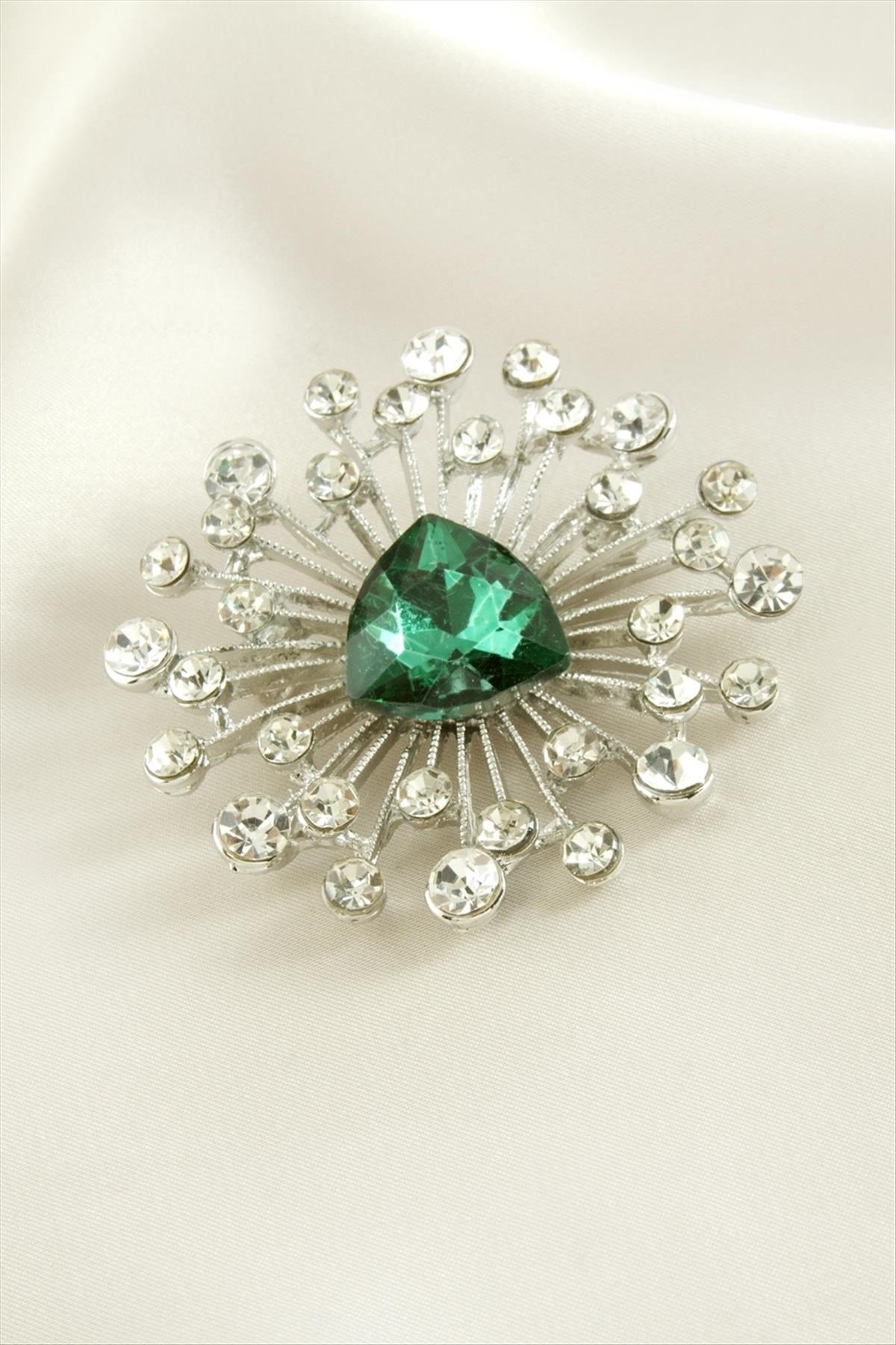 Oval Kristal Taşlı Broş