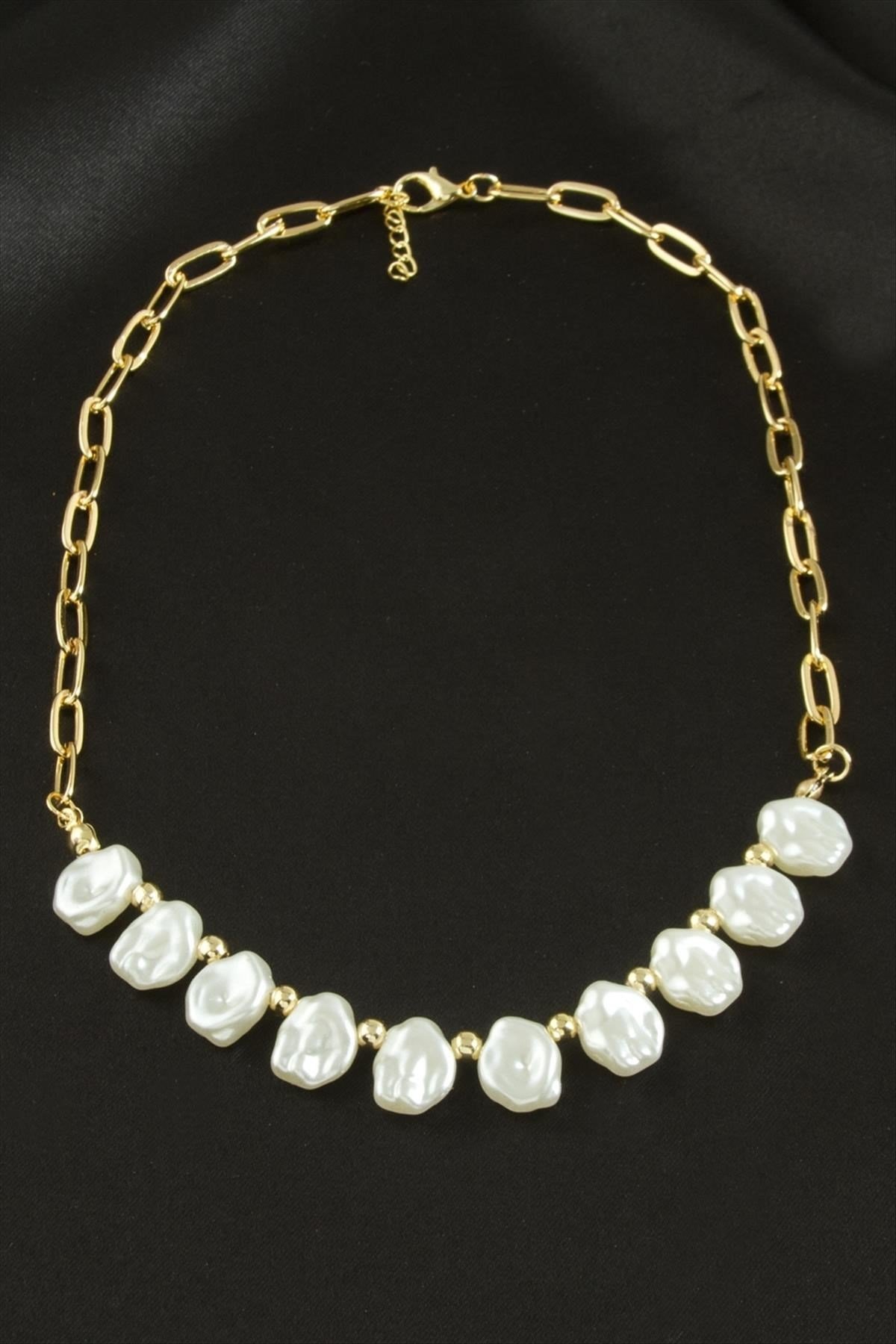 Oval Trend İnci Kolye