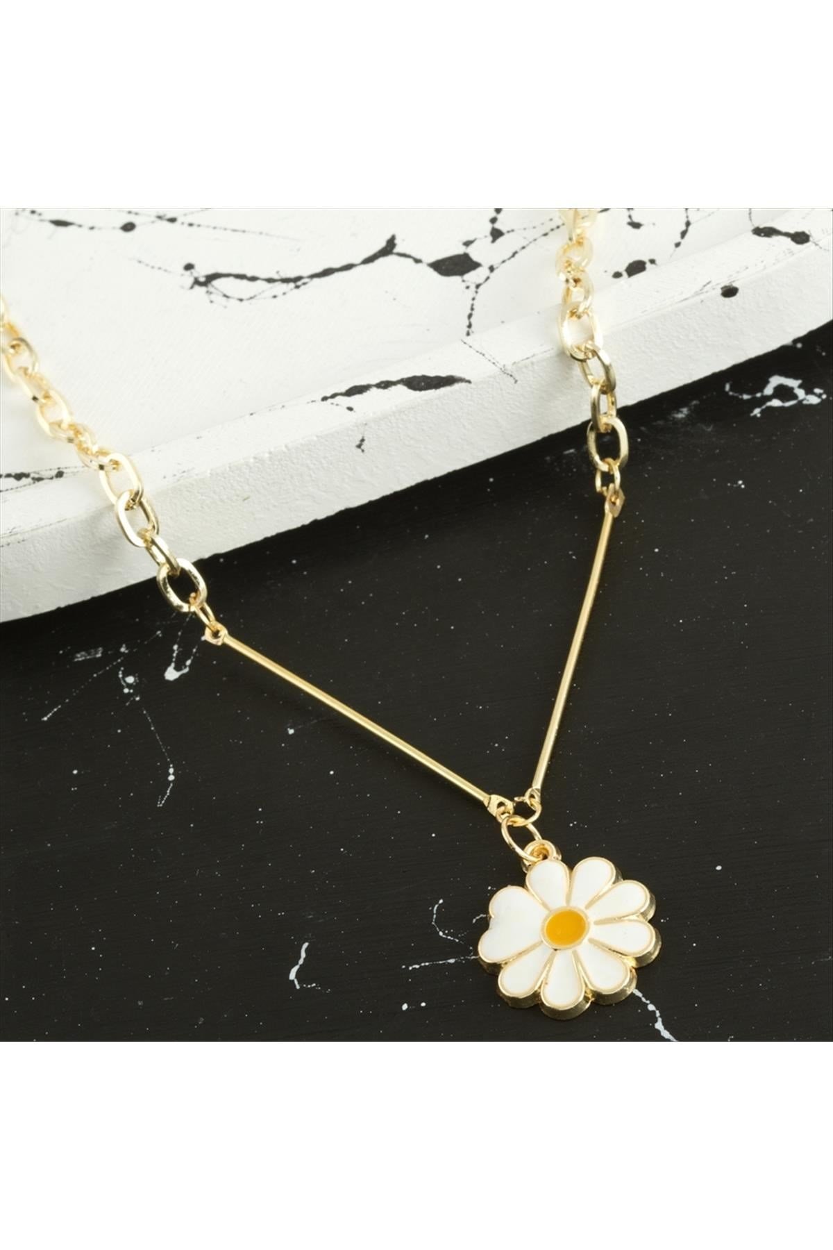 Papatya Mineli Uçlu Kolye
