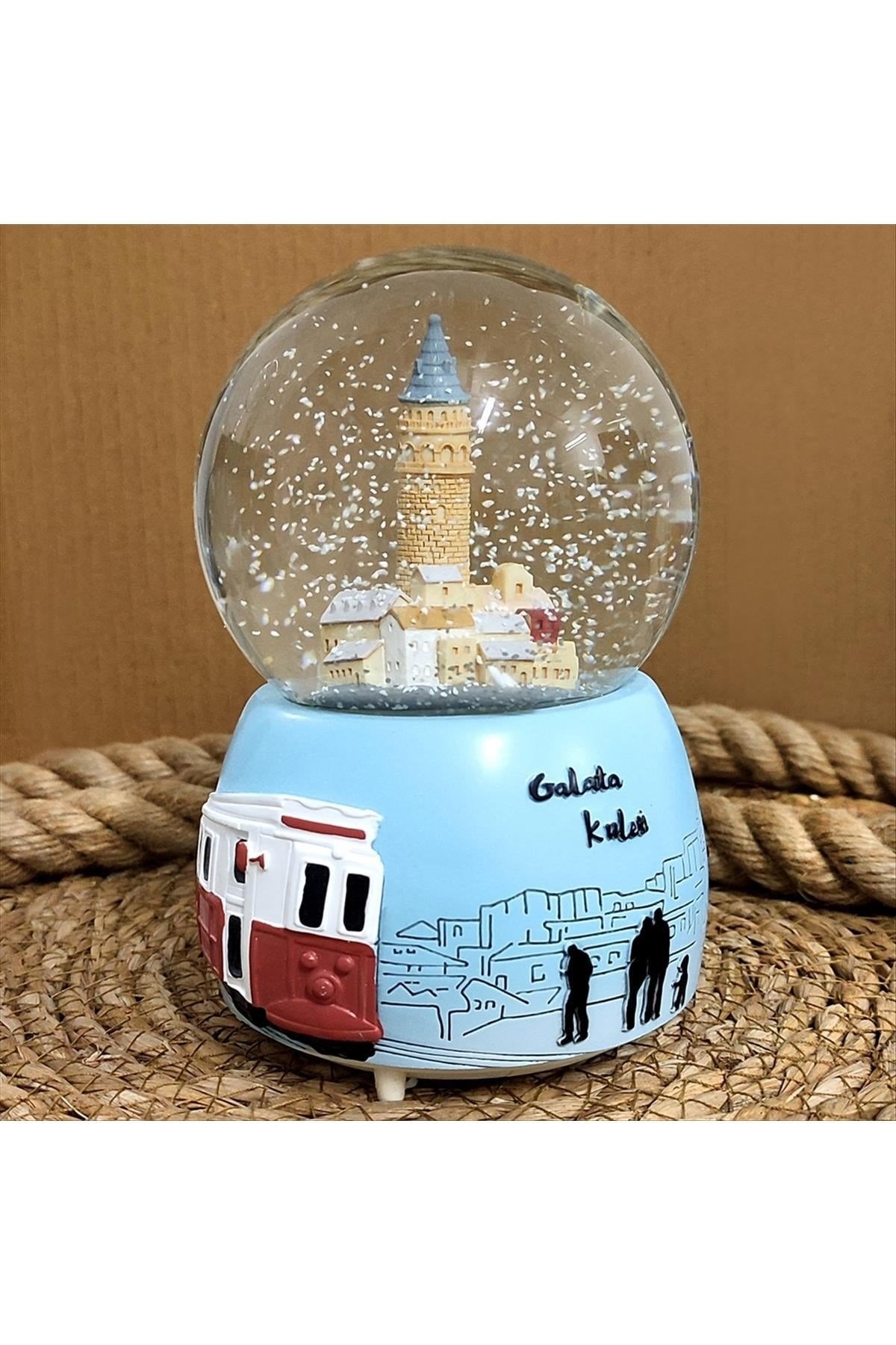 Romantik Kış Masalı Pilli Müzikli Işıklı Kar Küresi (Büyük Boy)