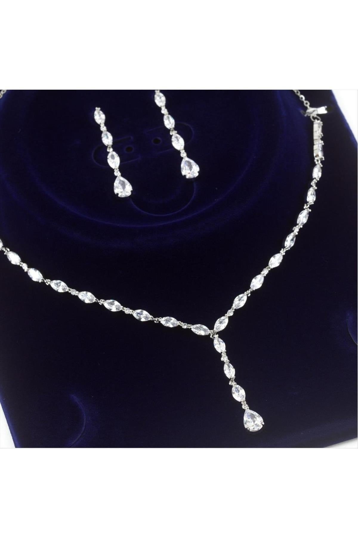 Swaroski Taşlı Özel Seri Lüks Set Kolye