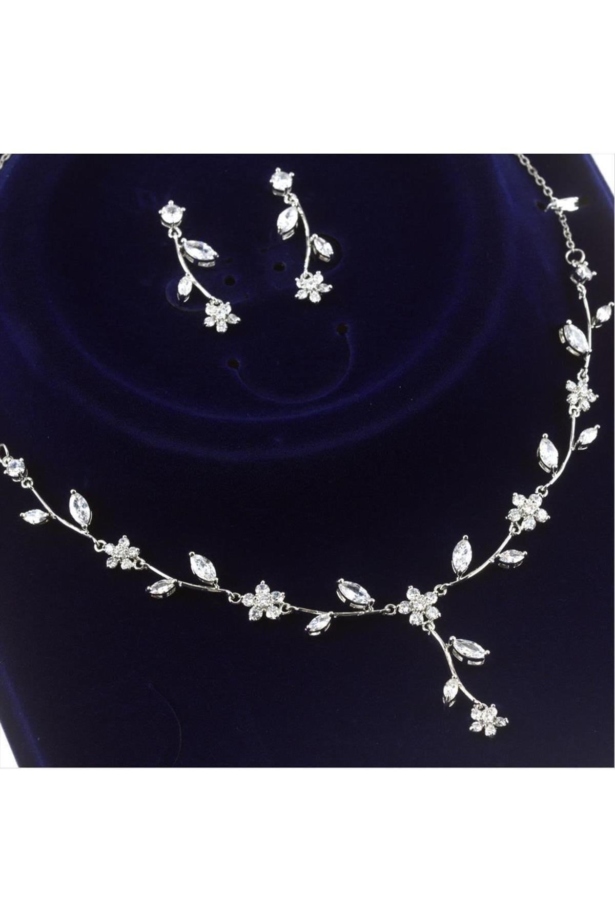 Swaroski Taşlı Özel Seri Lüks Set Kolye