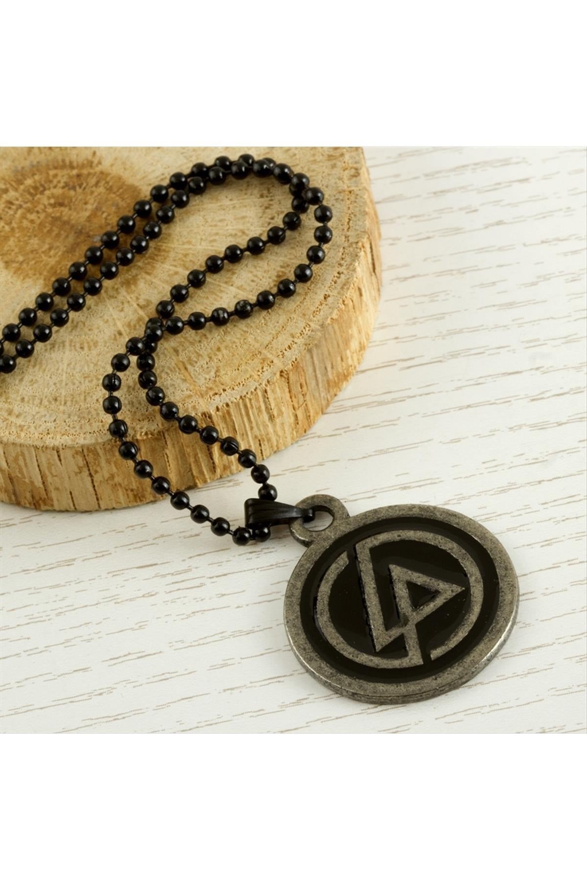 Üçgen Erkek Kolye