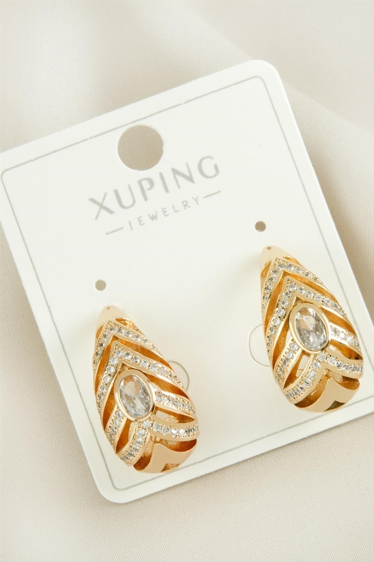Xuping Oval Zirkon Taşlı Lüks Çelik Küpe