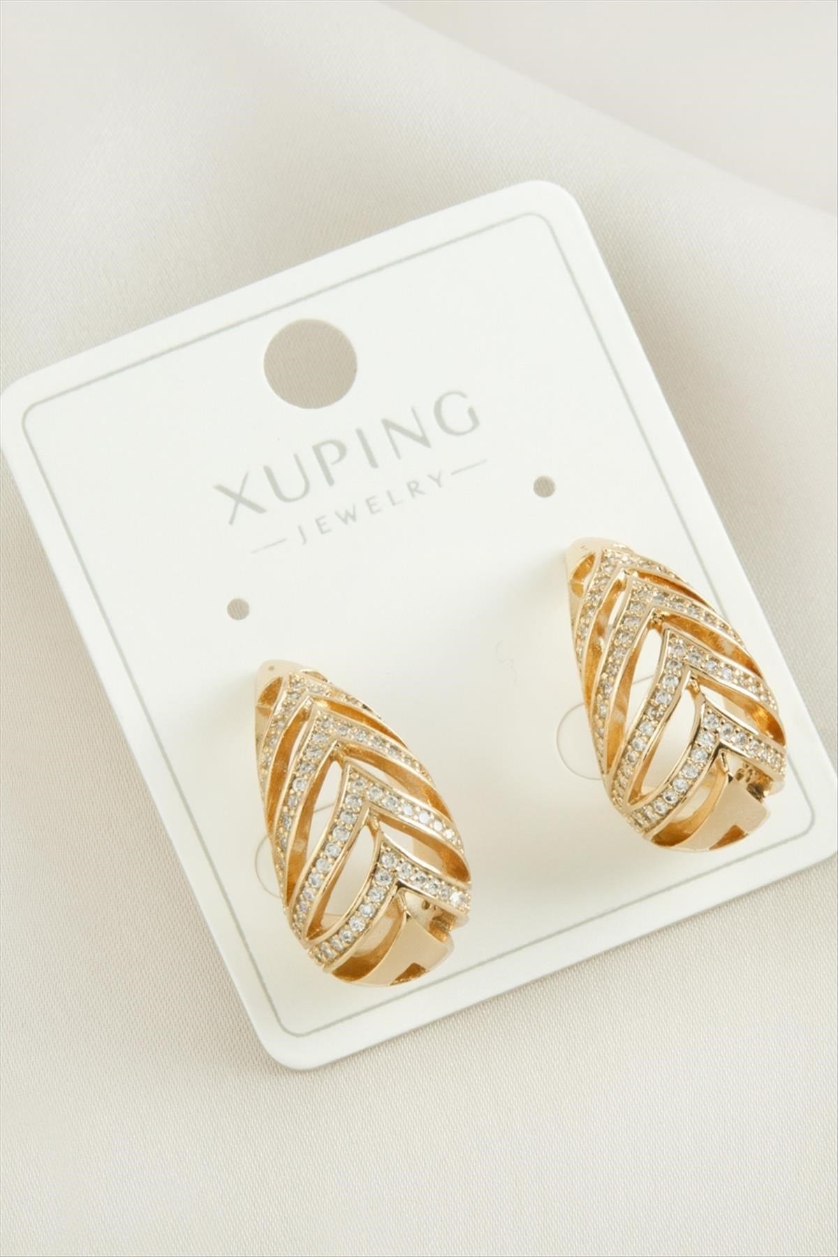 Xuping Oval Zirkon Taşlı Lüks Çelik Küpe