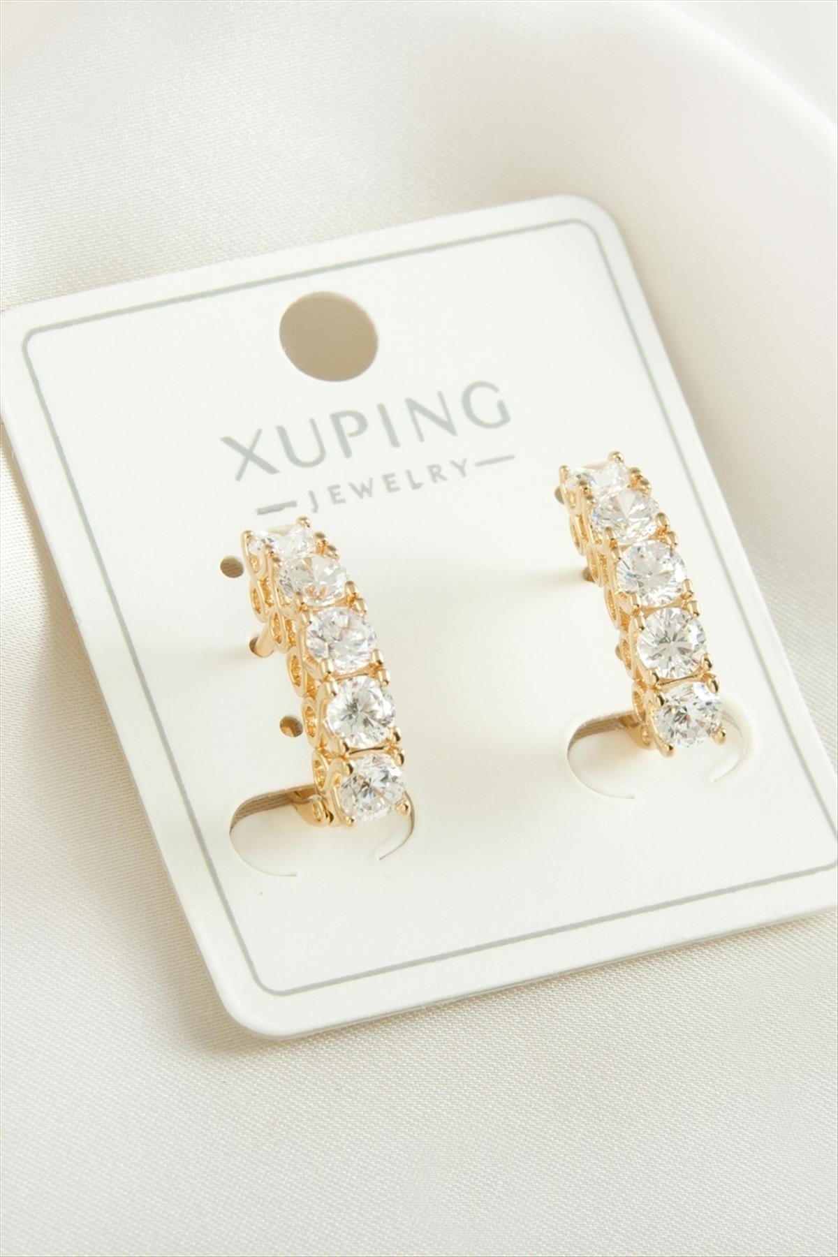 Xuping Zirkon Taşlı Lüks Çelik Küpe
