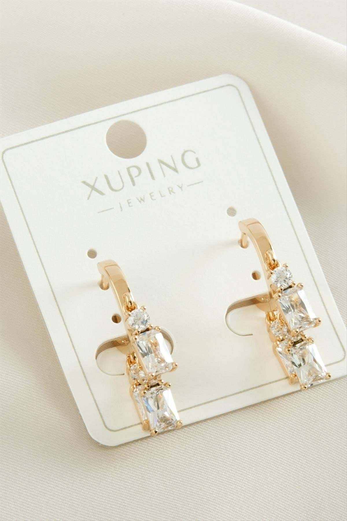 Xuping Zirkon Taşlı Lüks Çelik Küpe