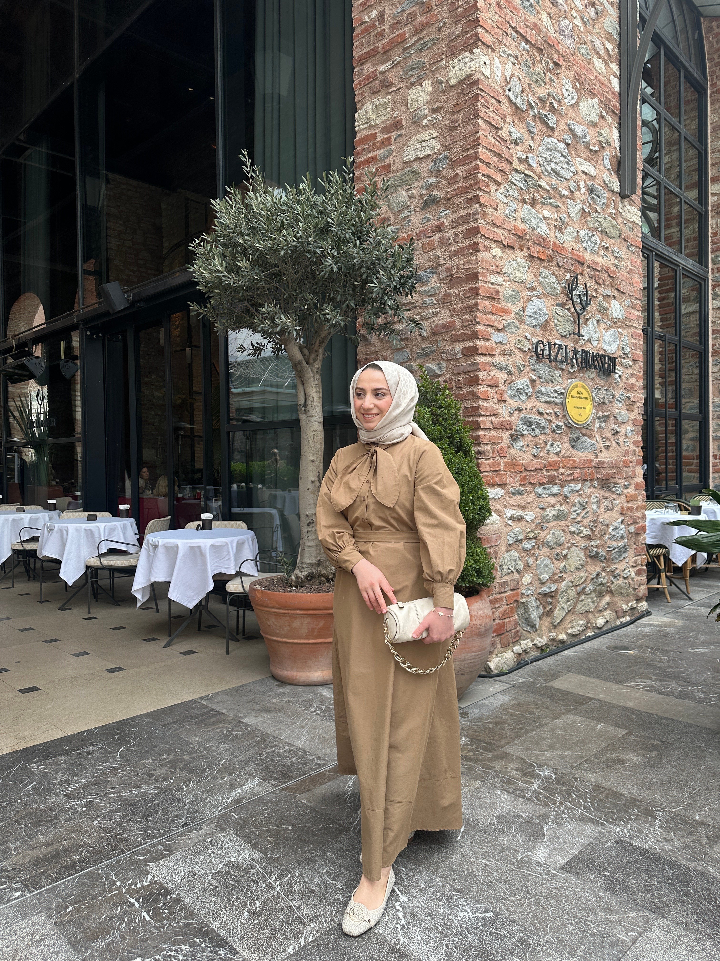 Fiyonklu Elbise | Camel