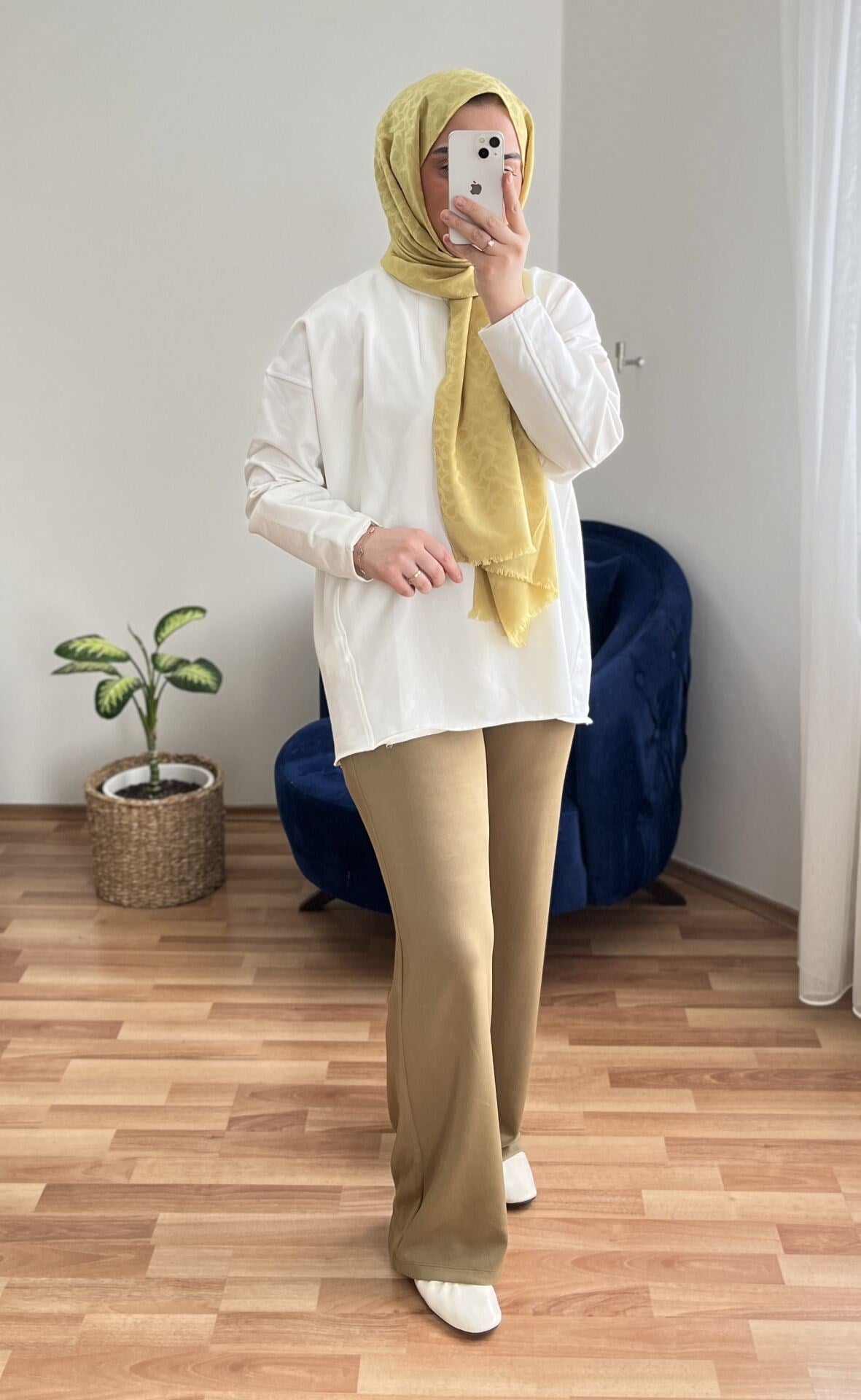 Kolu Dikiş Detaylı Sweatshirt | Beyaz