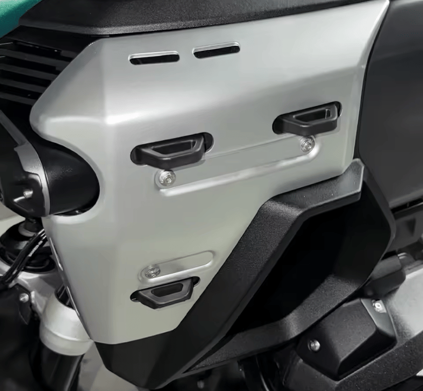 BMW R1300GS Adventure Radyatör Koruma & Yan Çanta Taşıma SetiBMW R1300GS ADV Radyatör Kapağı Çanta Taşıma Kiti Dahil