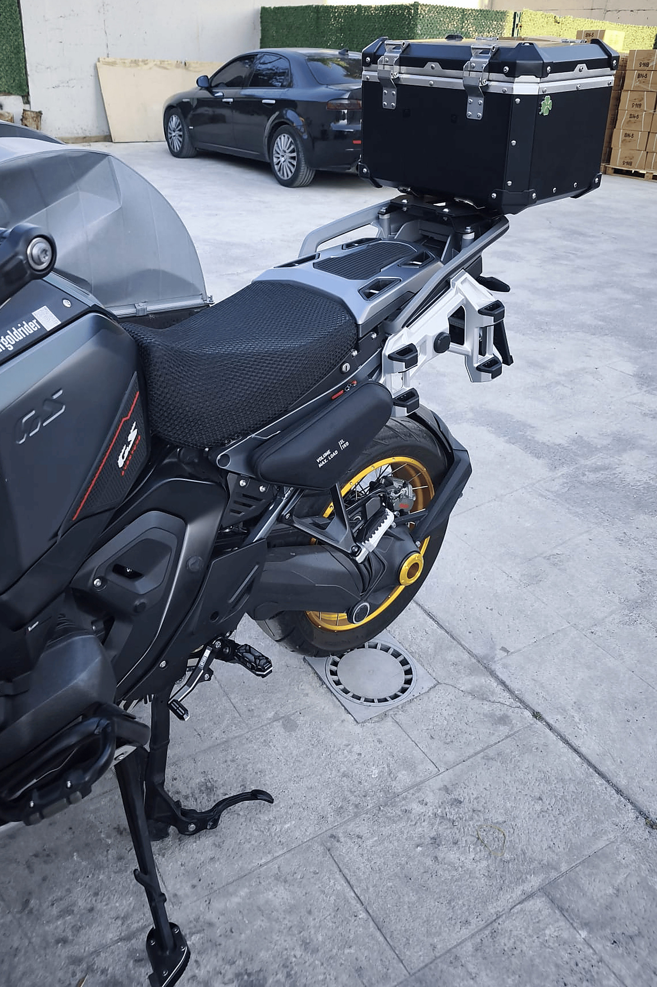 BMW R1300GS Adventure Yan Alet Saklama Çantası 2 Litre – 1 Kg Taşıma Kapasiteli Sağ & Sol SetBMW R1300GS ADV Yan Alet Saklama Çantası 2 Lt 1 Kg Sağ Sol Set