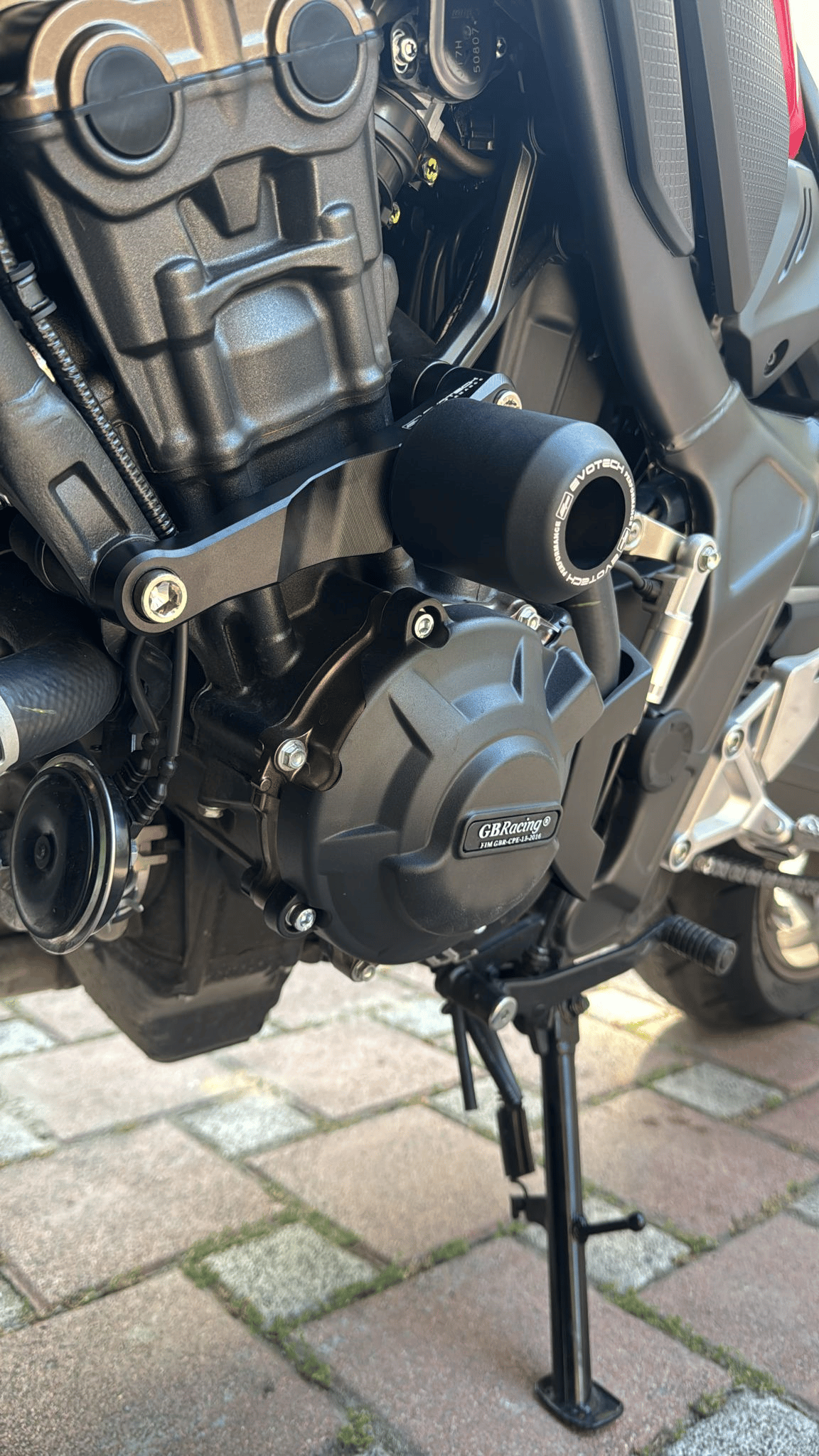 Honda CBR650R Motor Koruma Takozu (Kaydırıcı) 2024-2026HONDA CB650R 2024+ Motor Koruma Takozu, Kaydırıcı