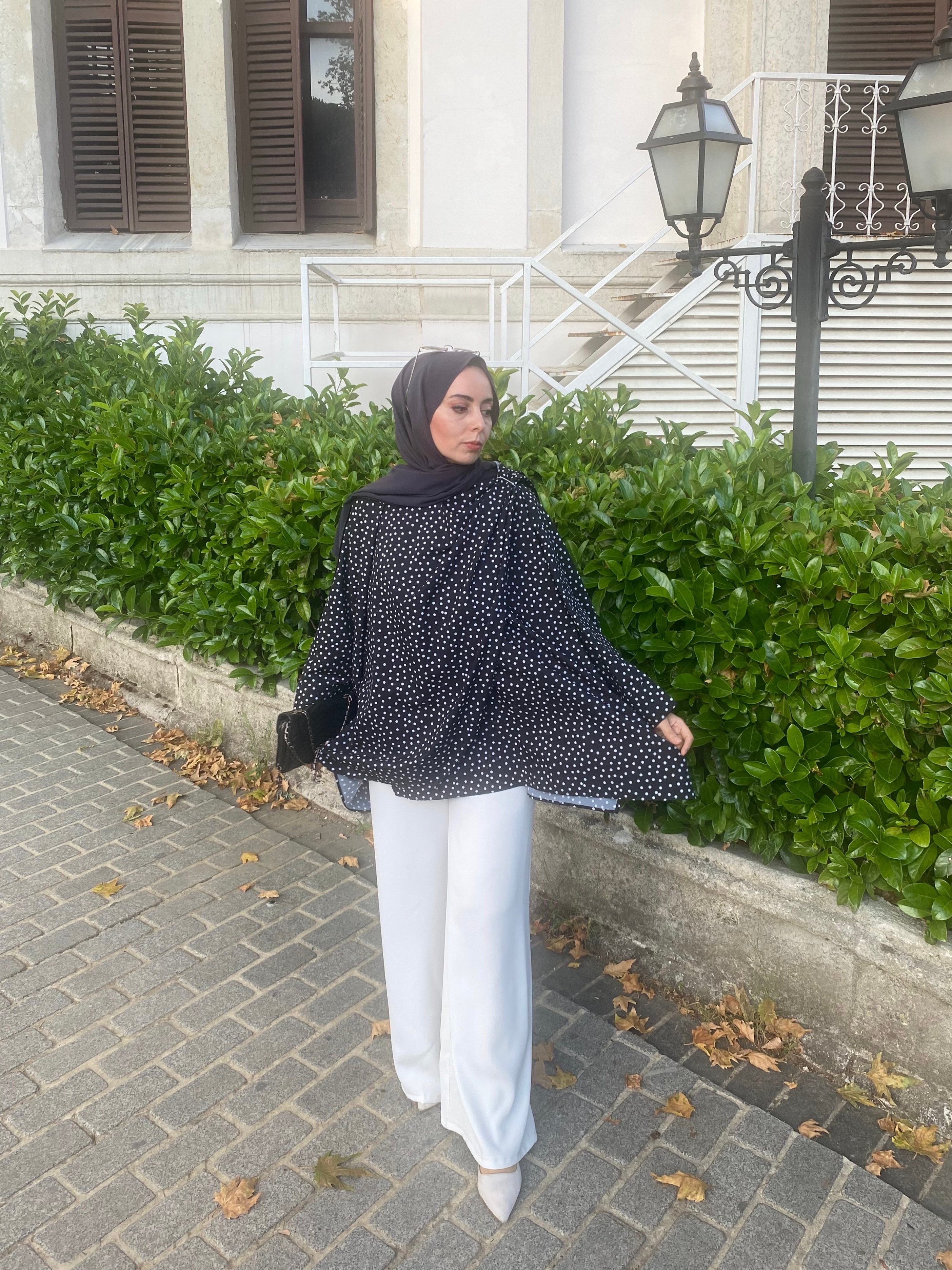 Degaje Yaka Desenli Takım