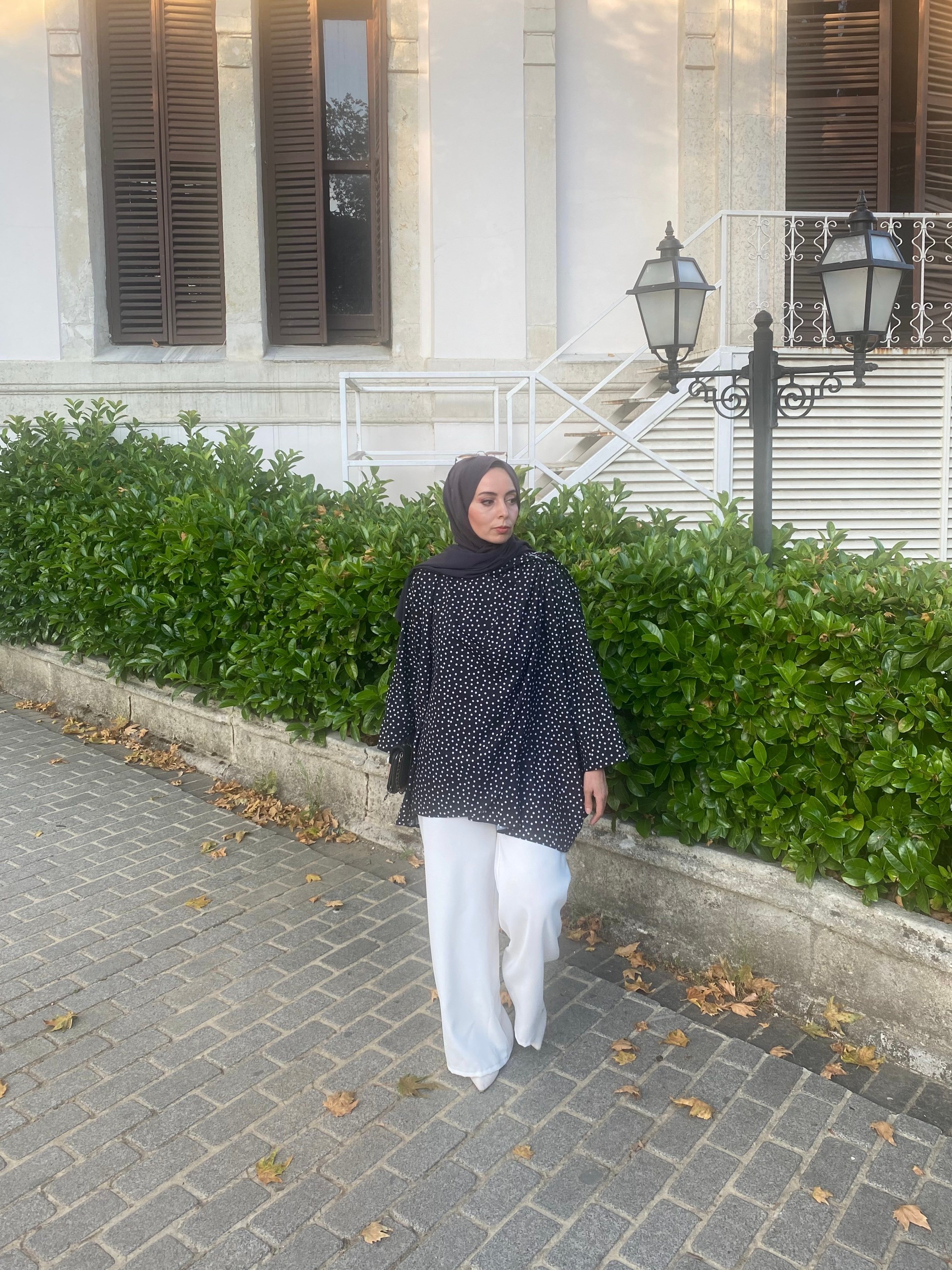 Degaje Yaka Desenli Takım