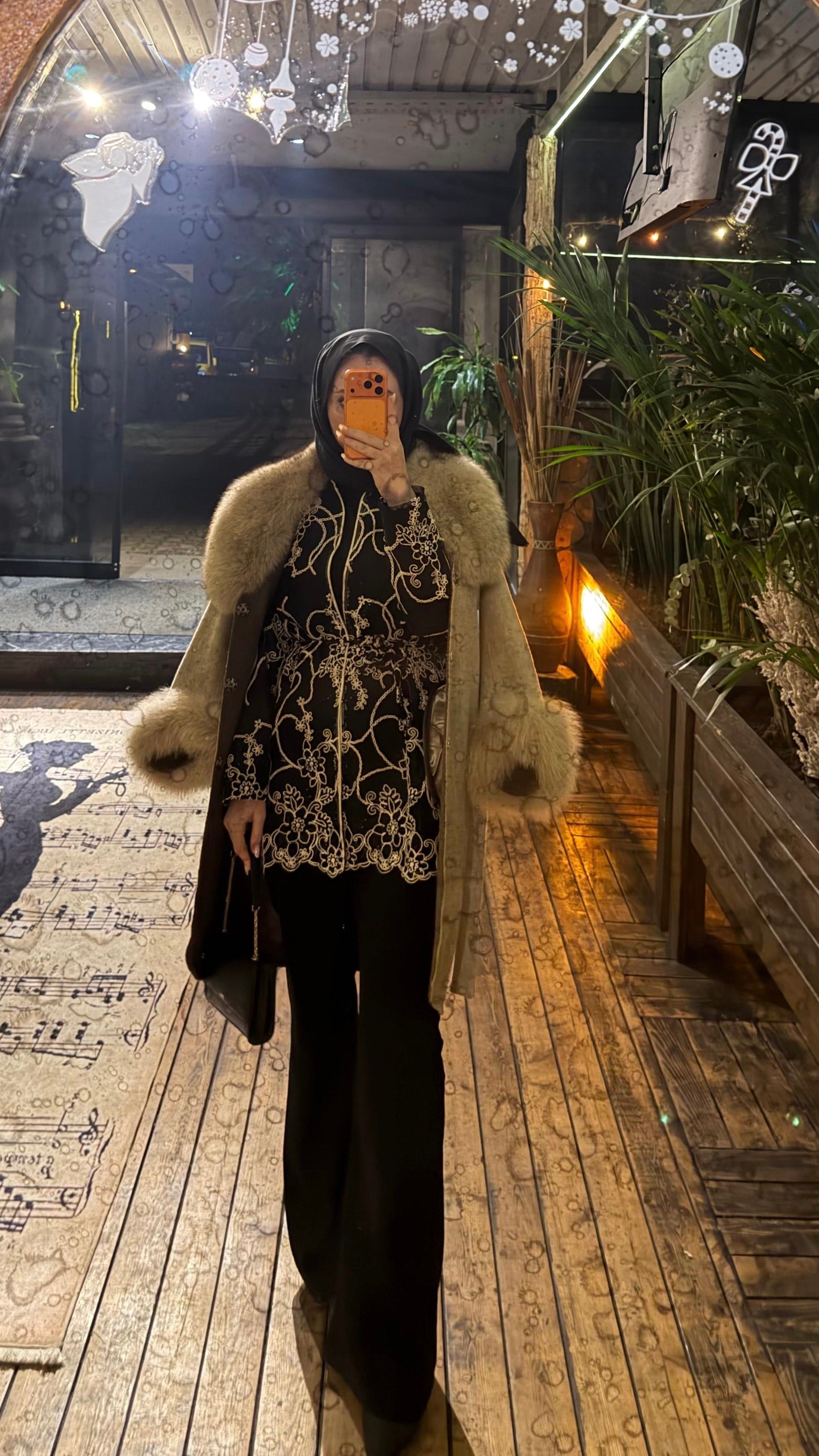 İşlemeli Ceket