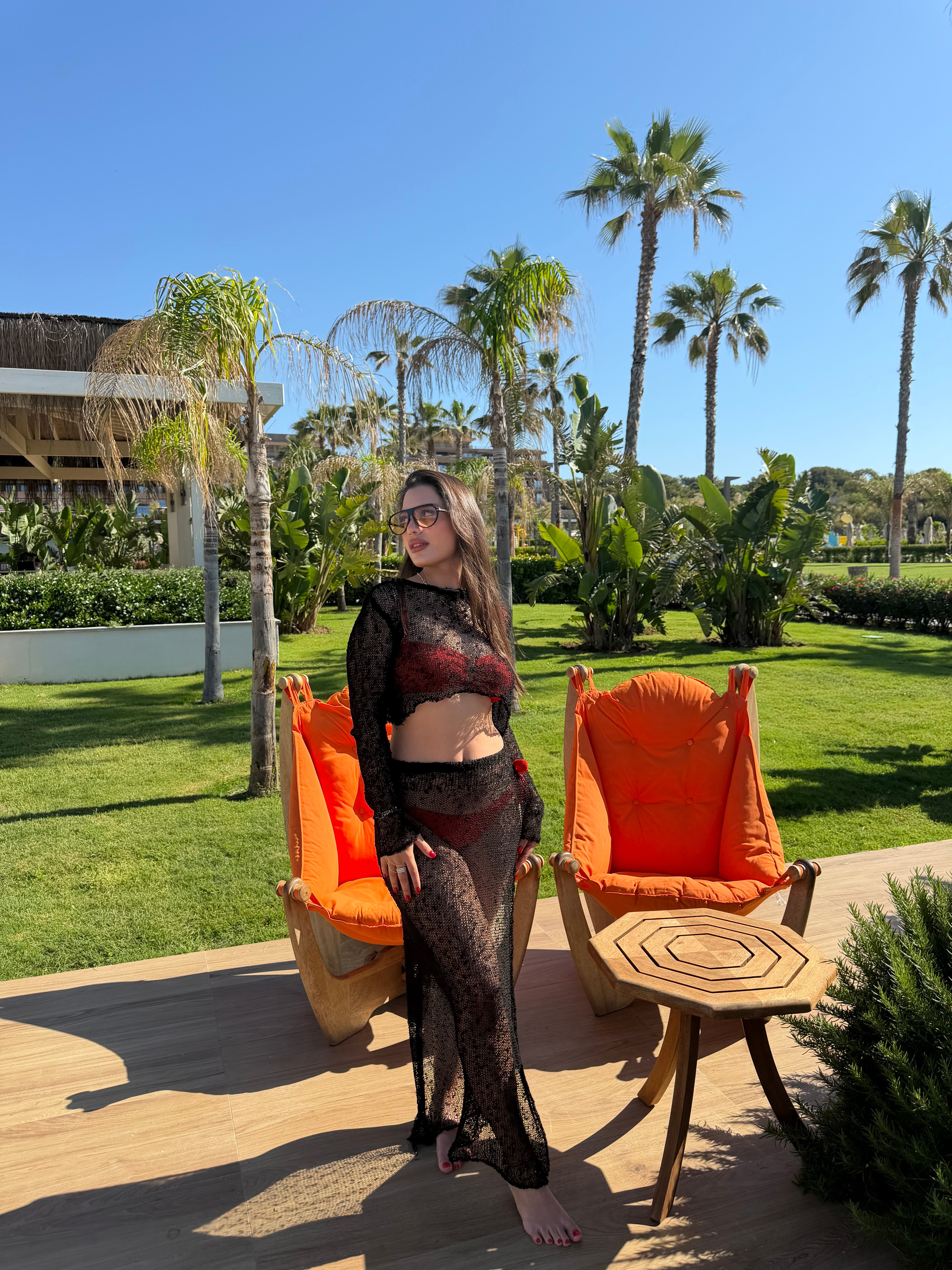 YANDAN YIRTMAÇLI SİYAH BEACHWEAR