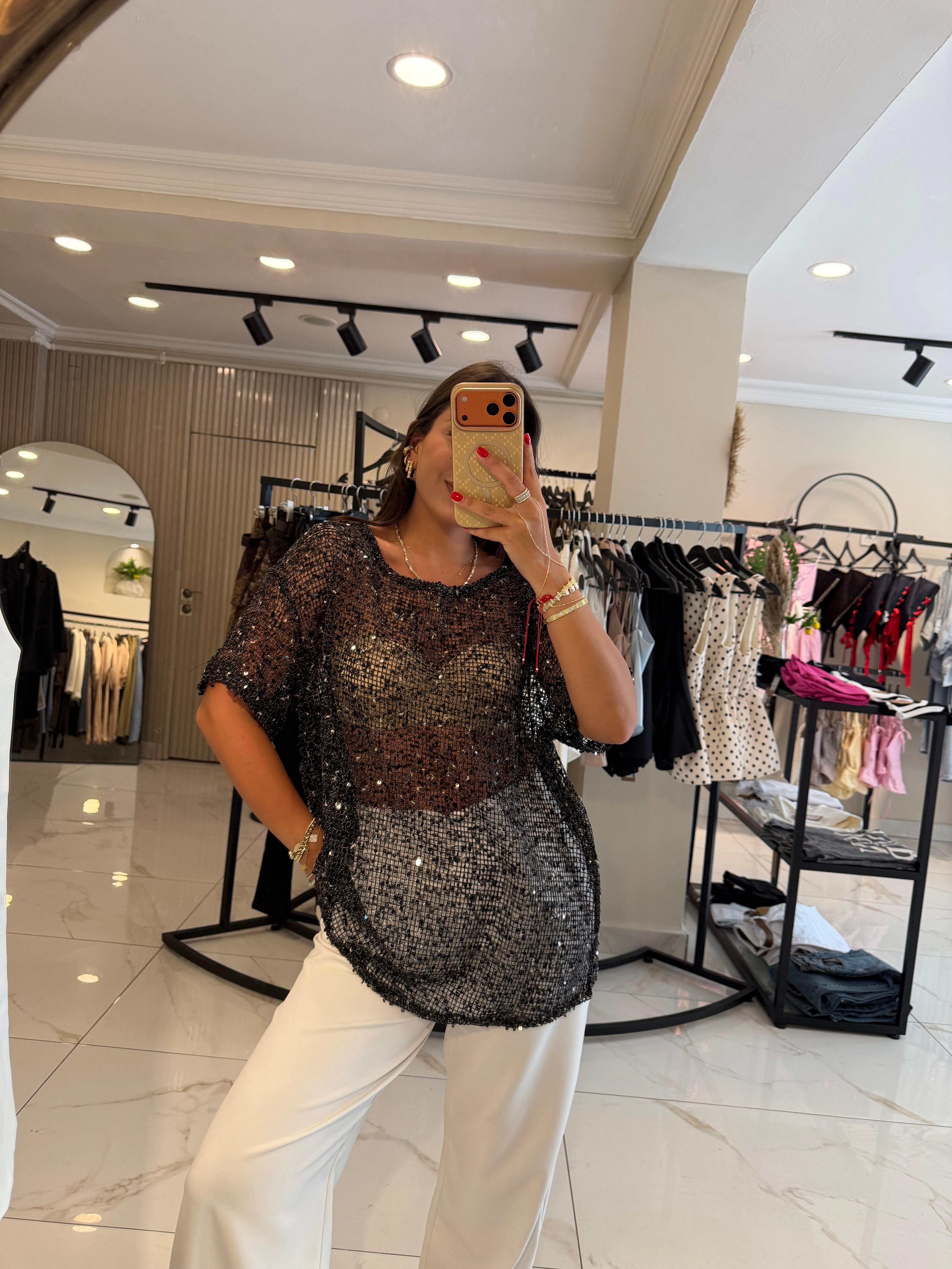 ZR SİYAH PULLU BLUZ