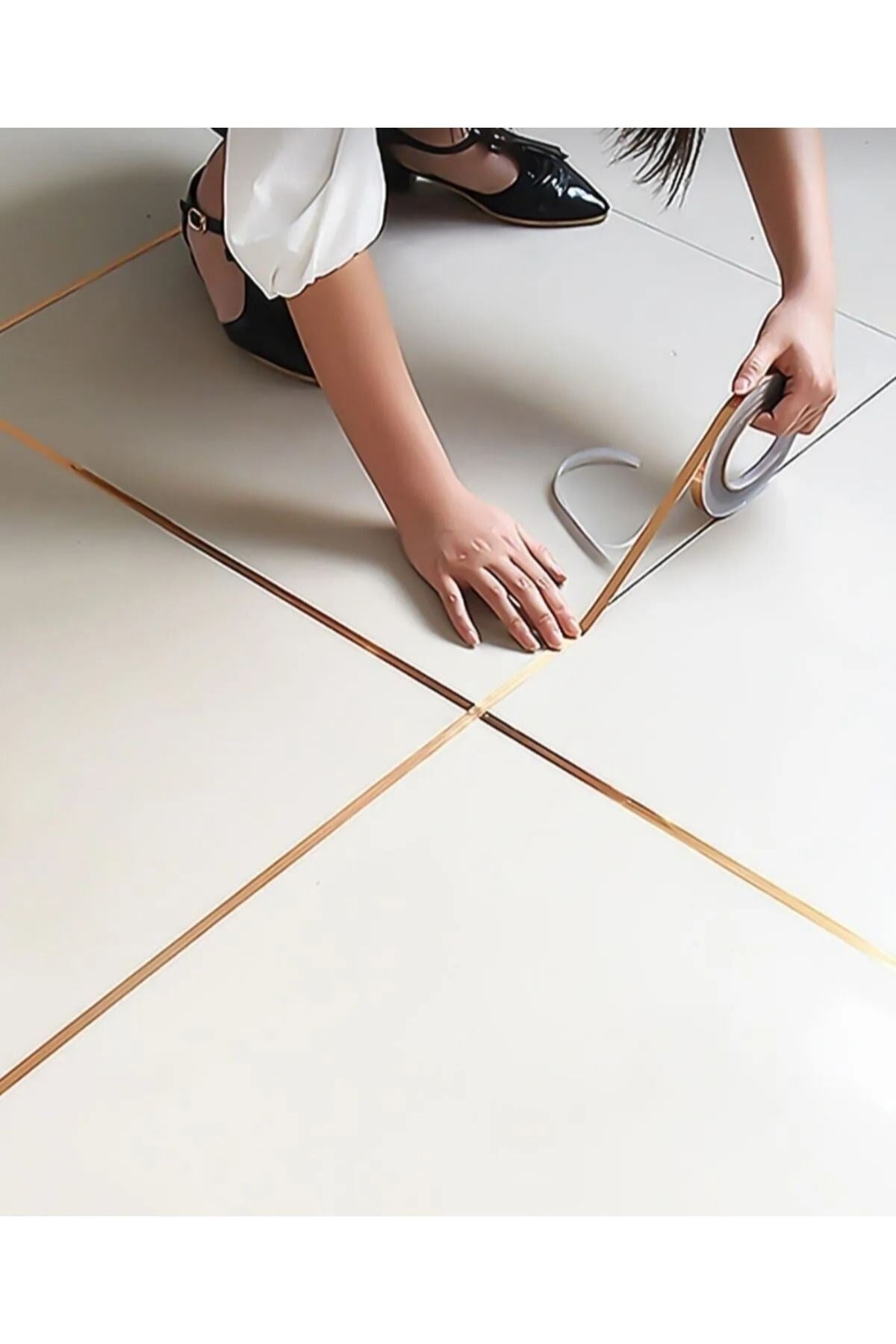 Fayans Arası Şerit Bant Kendinden Yapışkanlı Derz Bandı 50 metre x 1 cm