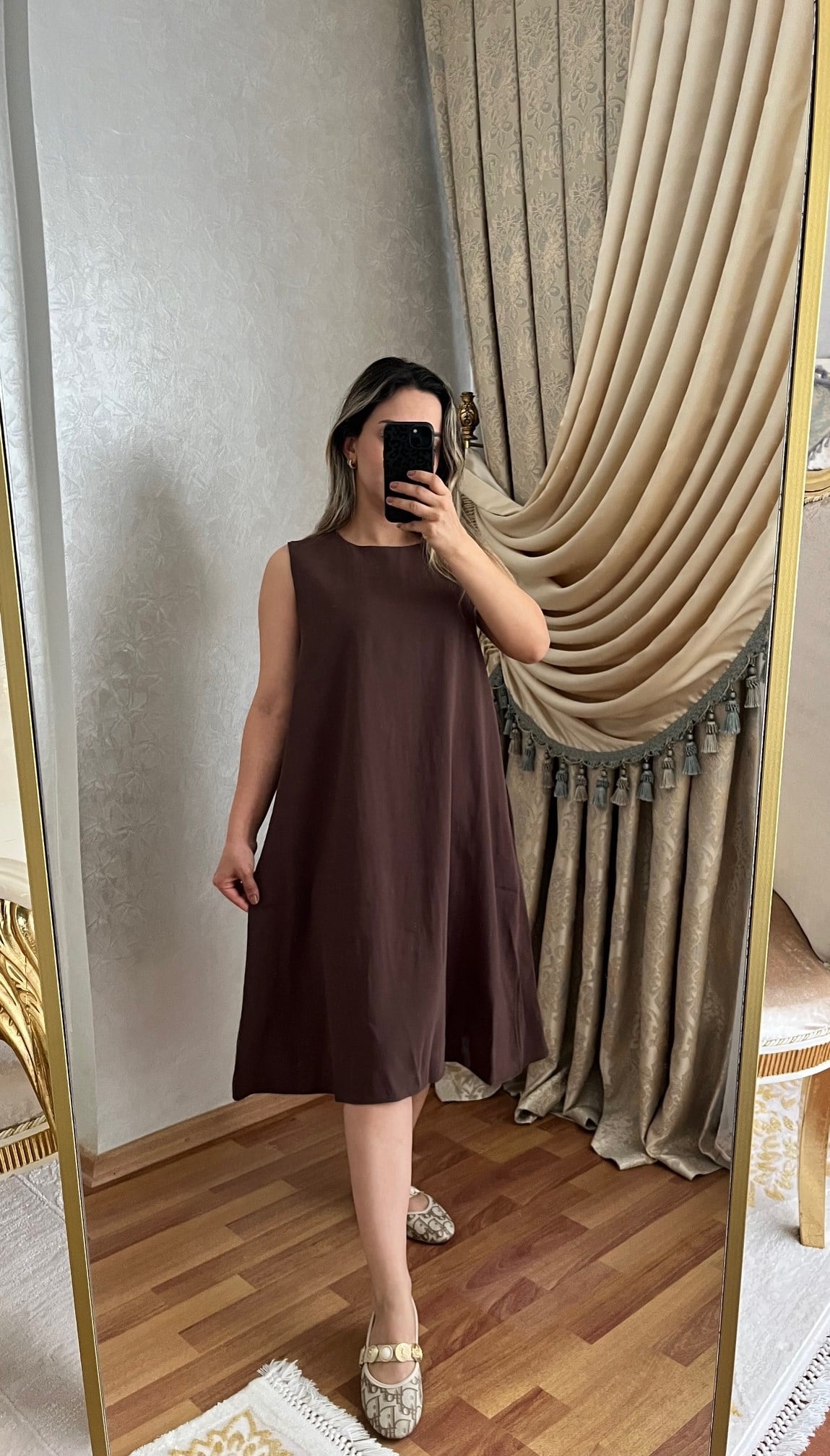 TENSEL KUMAŞ KAHVERENGİ ELBİSE CEP DETAYLI MAXİ BOY