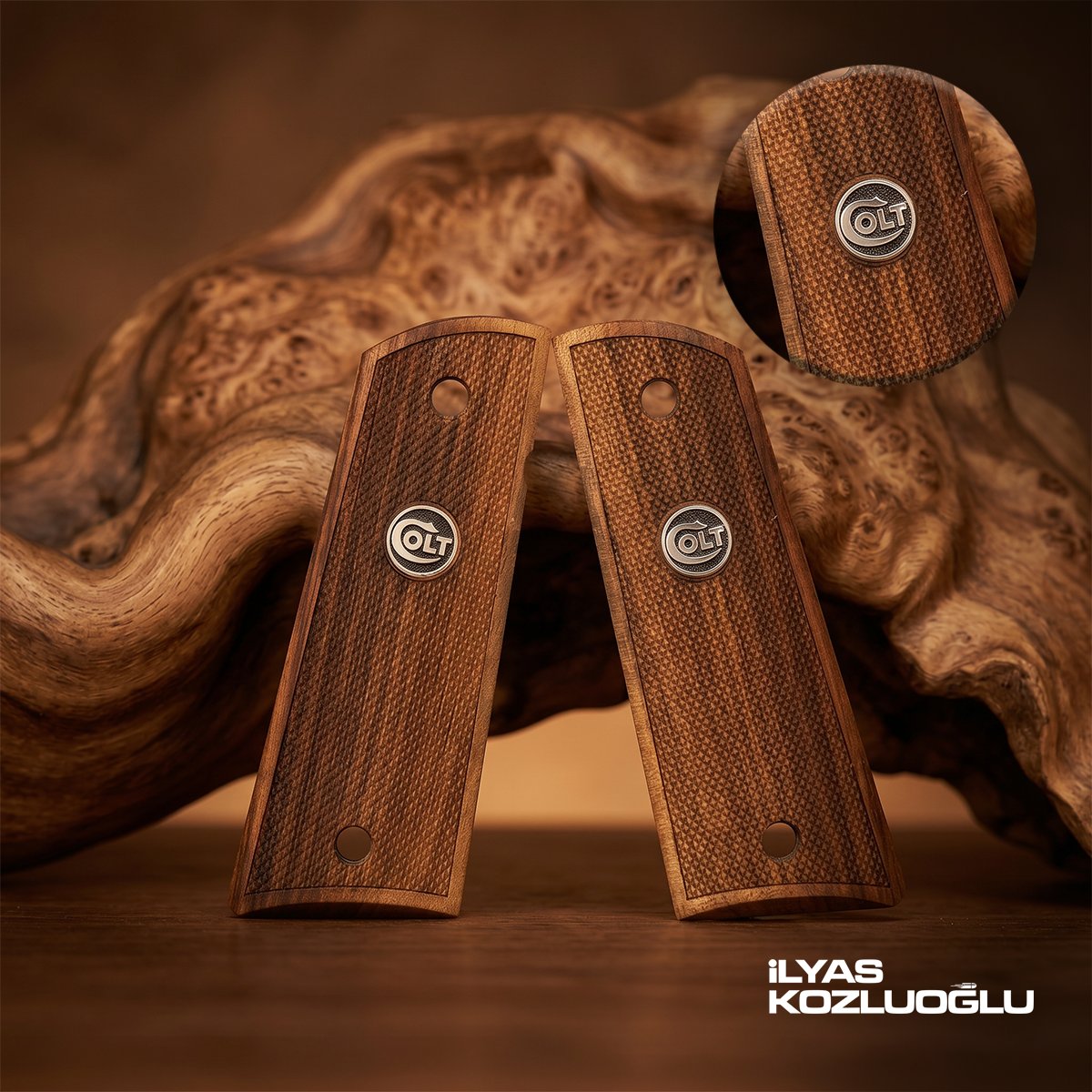 Colt 1911 Koyu Ceviz Kabza Tam Yüzey Desen Üzeri Gümüş Renk Marka Logolu