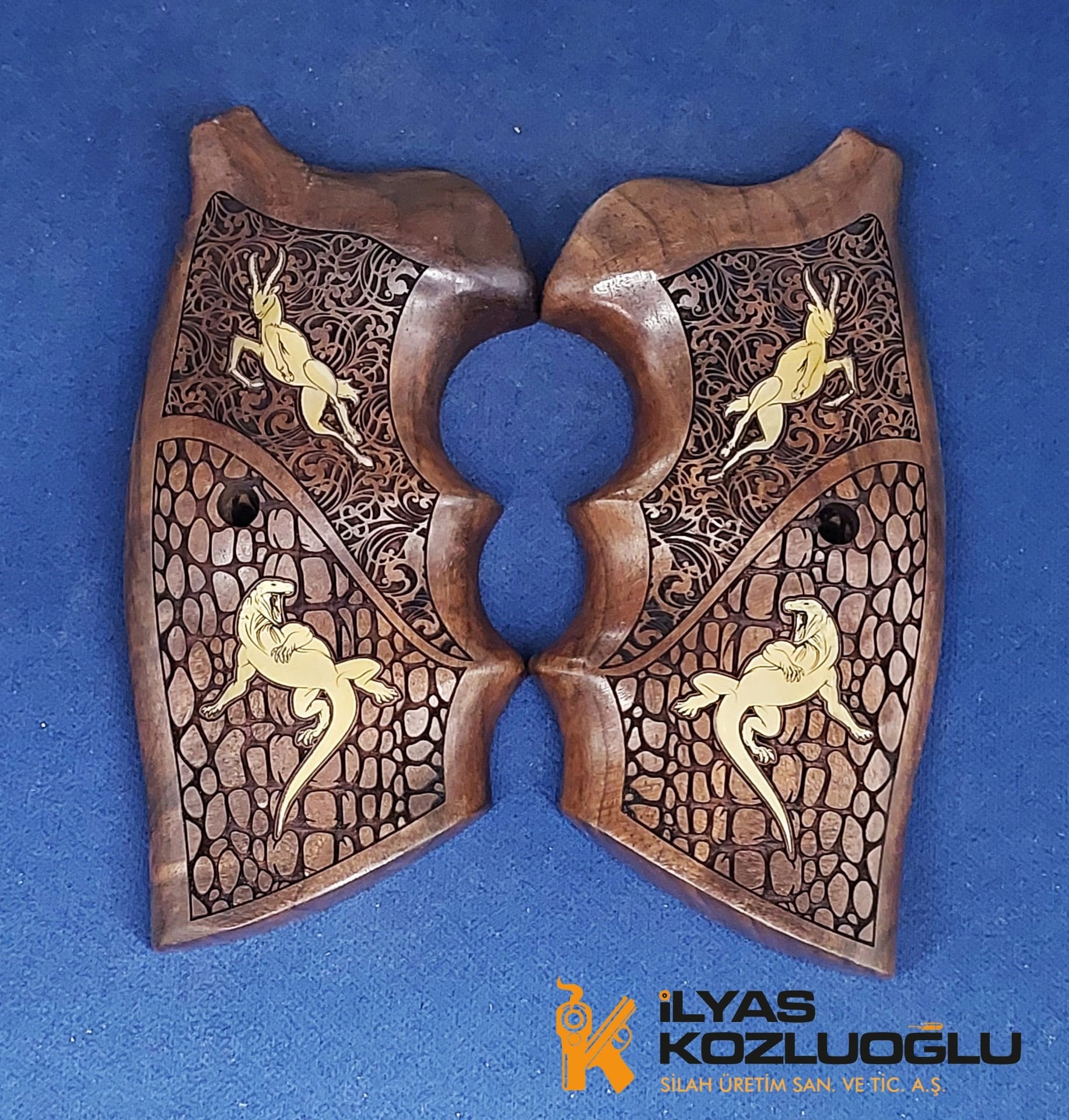 Colt Python Özel Figür Desenli Ceviz Kabza