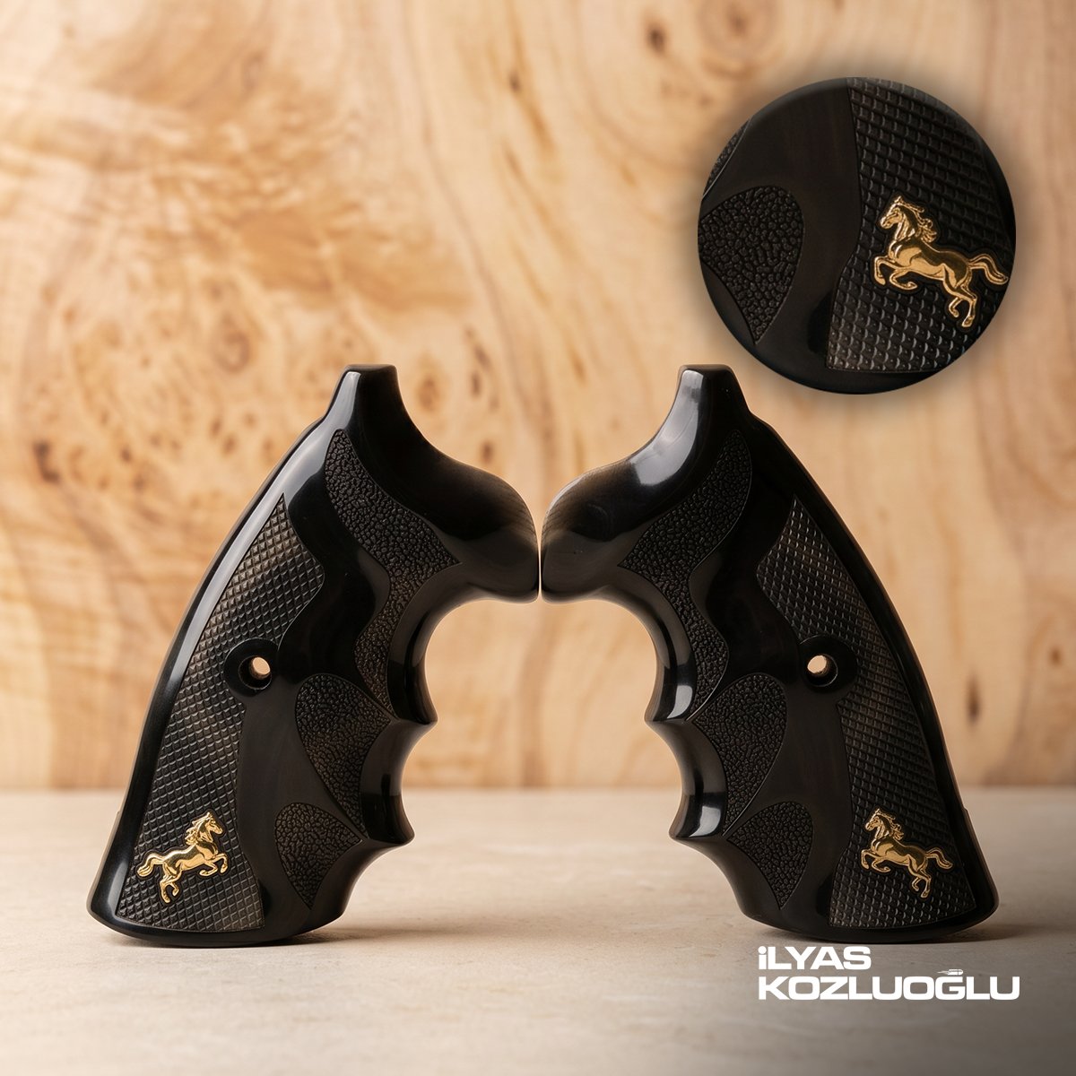Colt Python Siyah Pleksi Kabza Tam Yüzey Desenli Sarı Pirinç At Logolu