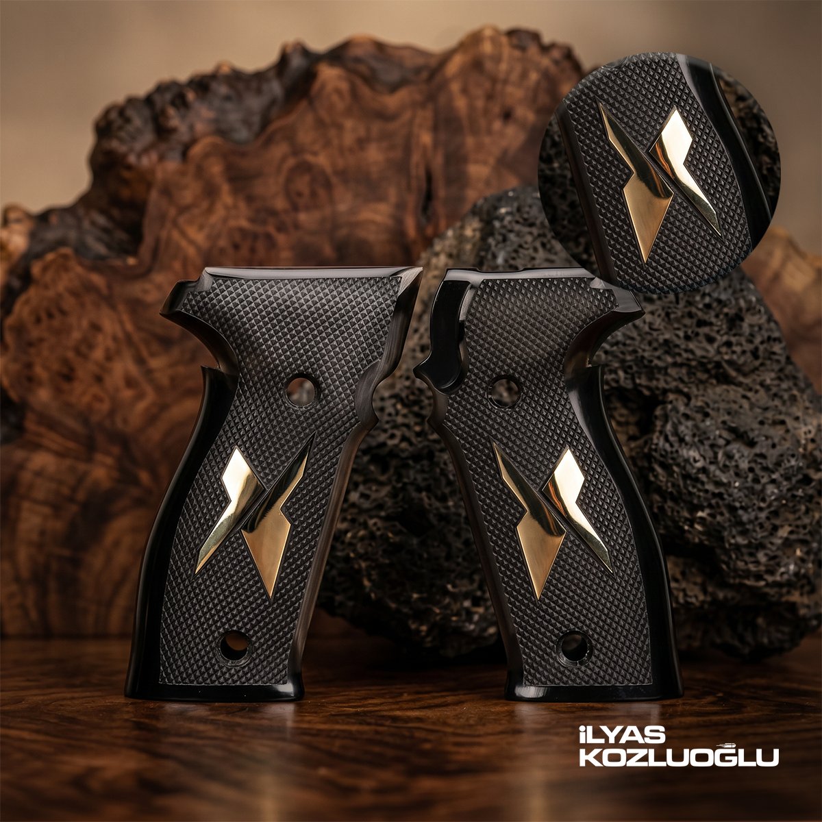 SIG Sauer P228 P229 Siyah Pleksi Kabza Tam Yüzey Baklava Desen Üzeri Özel Tasarım Gümüş Logolu