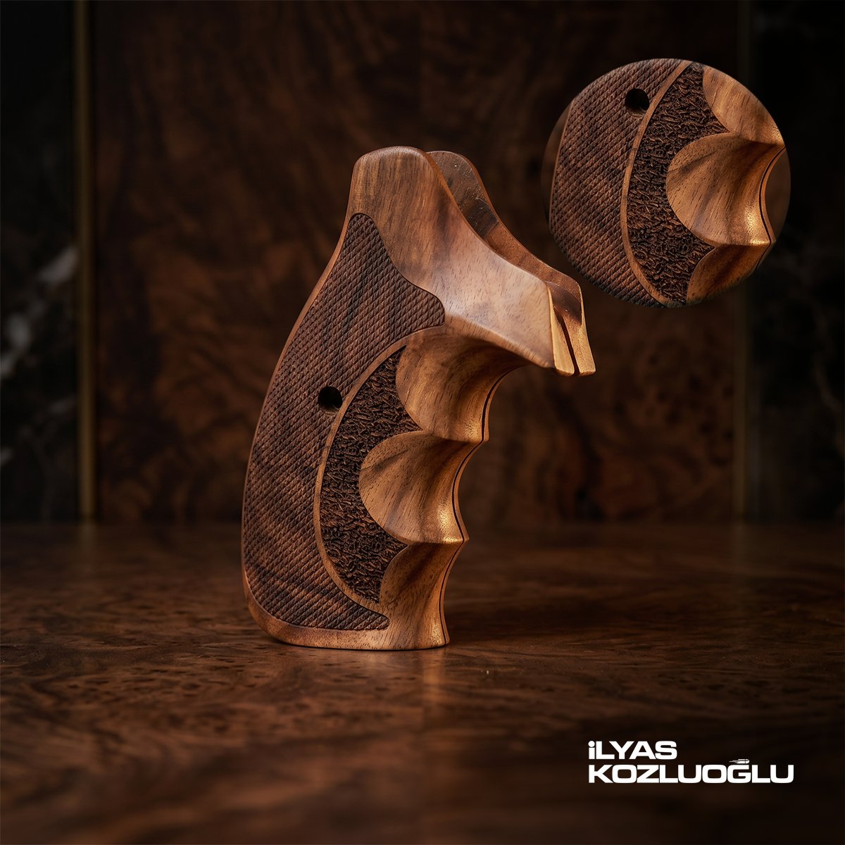 Smith & Wesson K-L .38/.357 Frame Open Back Square Butt Koyu Ceviz Kabza Tam Yüzey Desenli Logosuz
