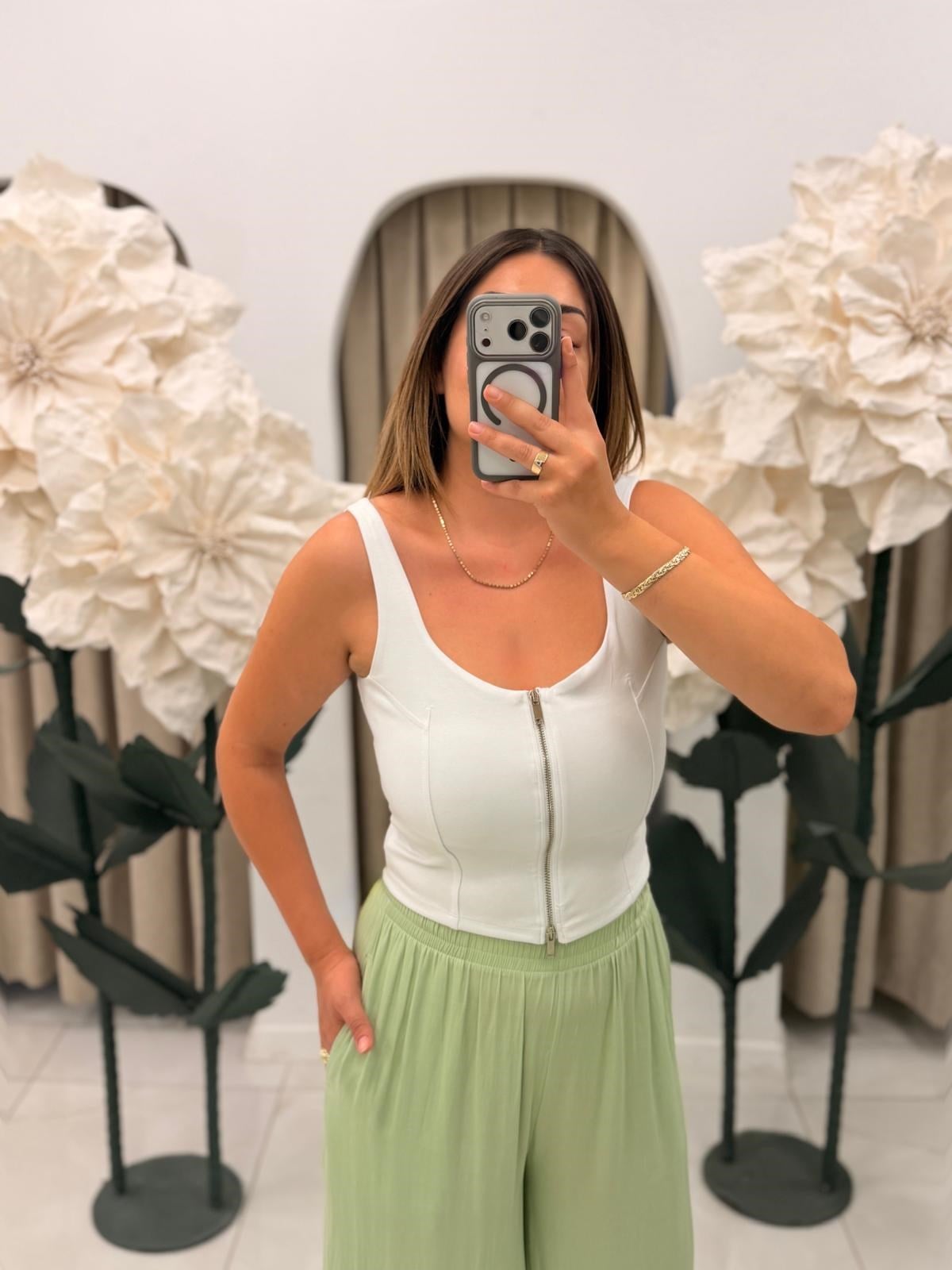 önden fermuarlı crop- beyaz